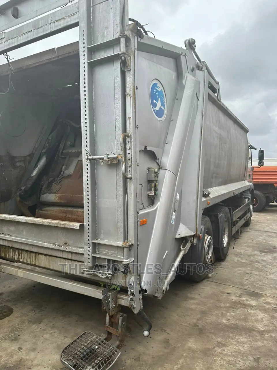 Waste Compactor 8 Tyres