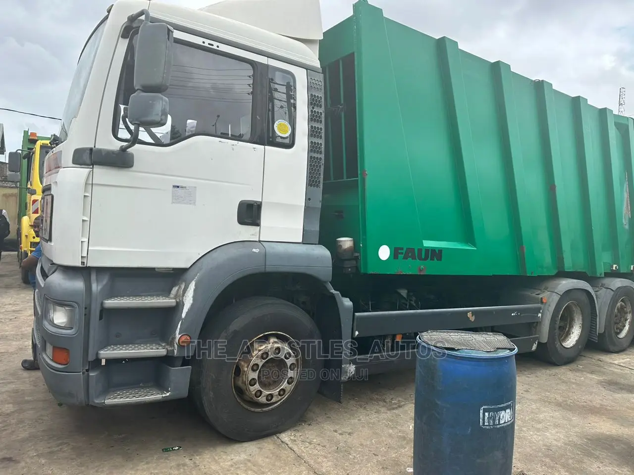 Garbage Compactor Man Diesel 8 Tyres