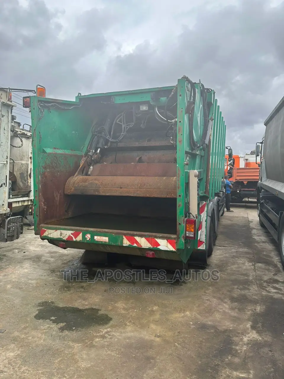 Garbage Compactor Man Diesel 8 Tyres