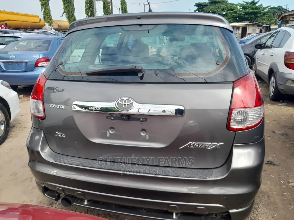 Toyota Matrix 2005 Gray