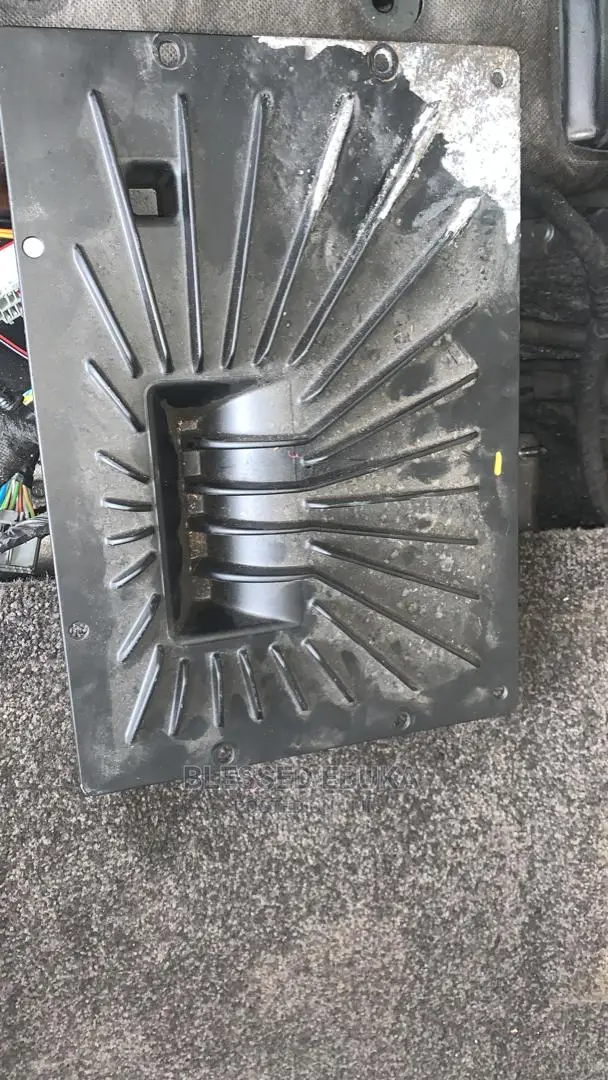 Range Rover Sport 2014 Amplifier