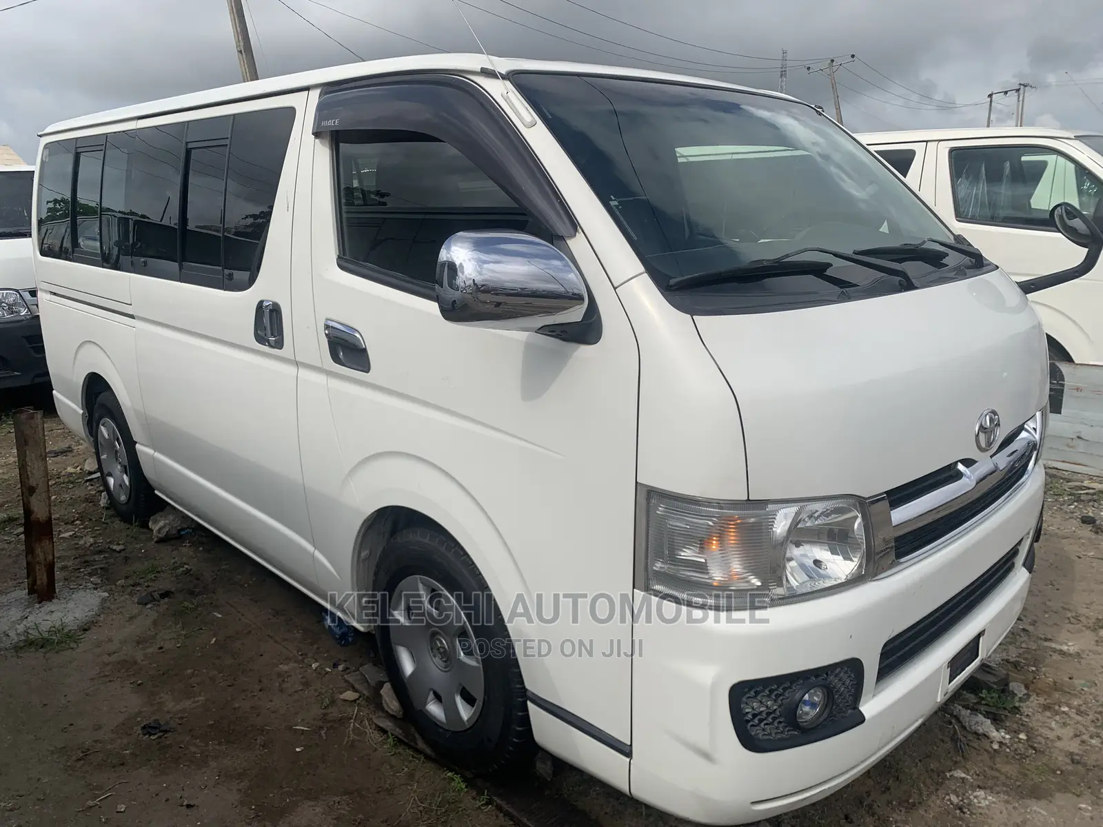 Toyota HiAce 2010 White