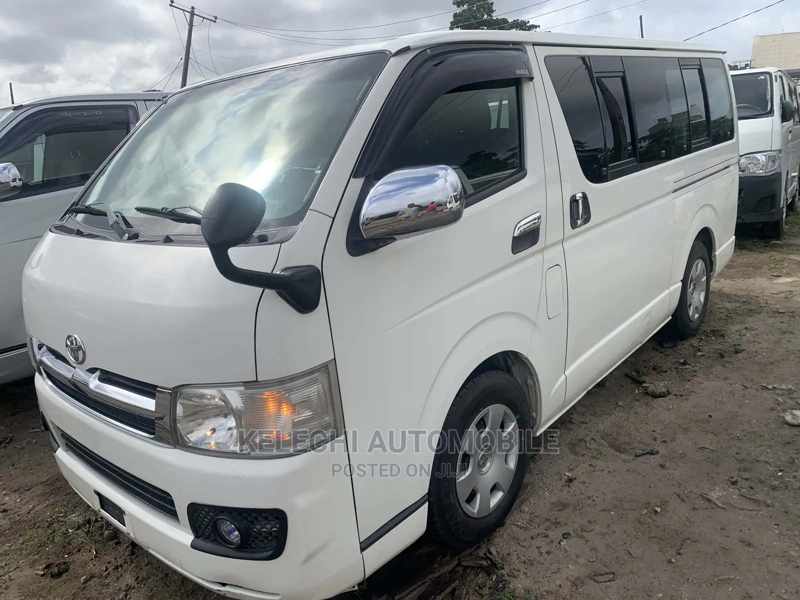 Toyota HiAce 2010 White