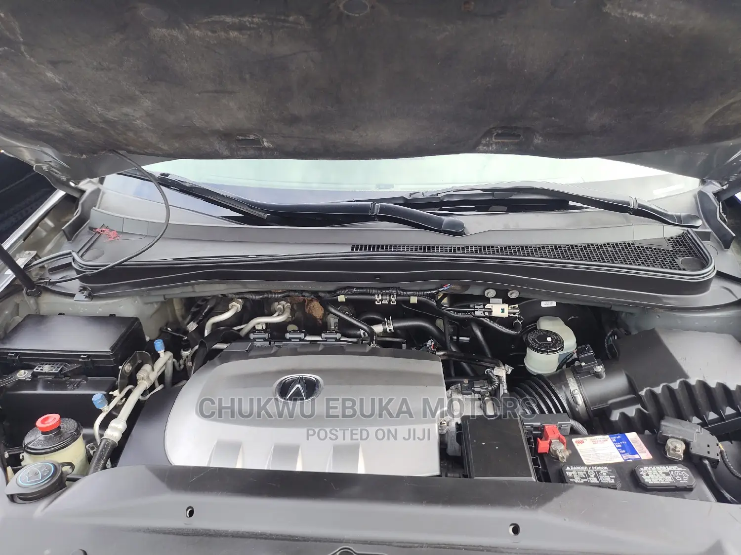Acura MDX Technology Package SUV AWD (3.7L 6cyl 6A) 2011 Gray