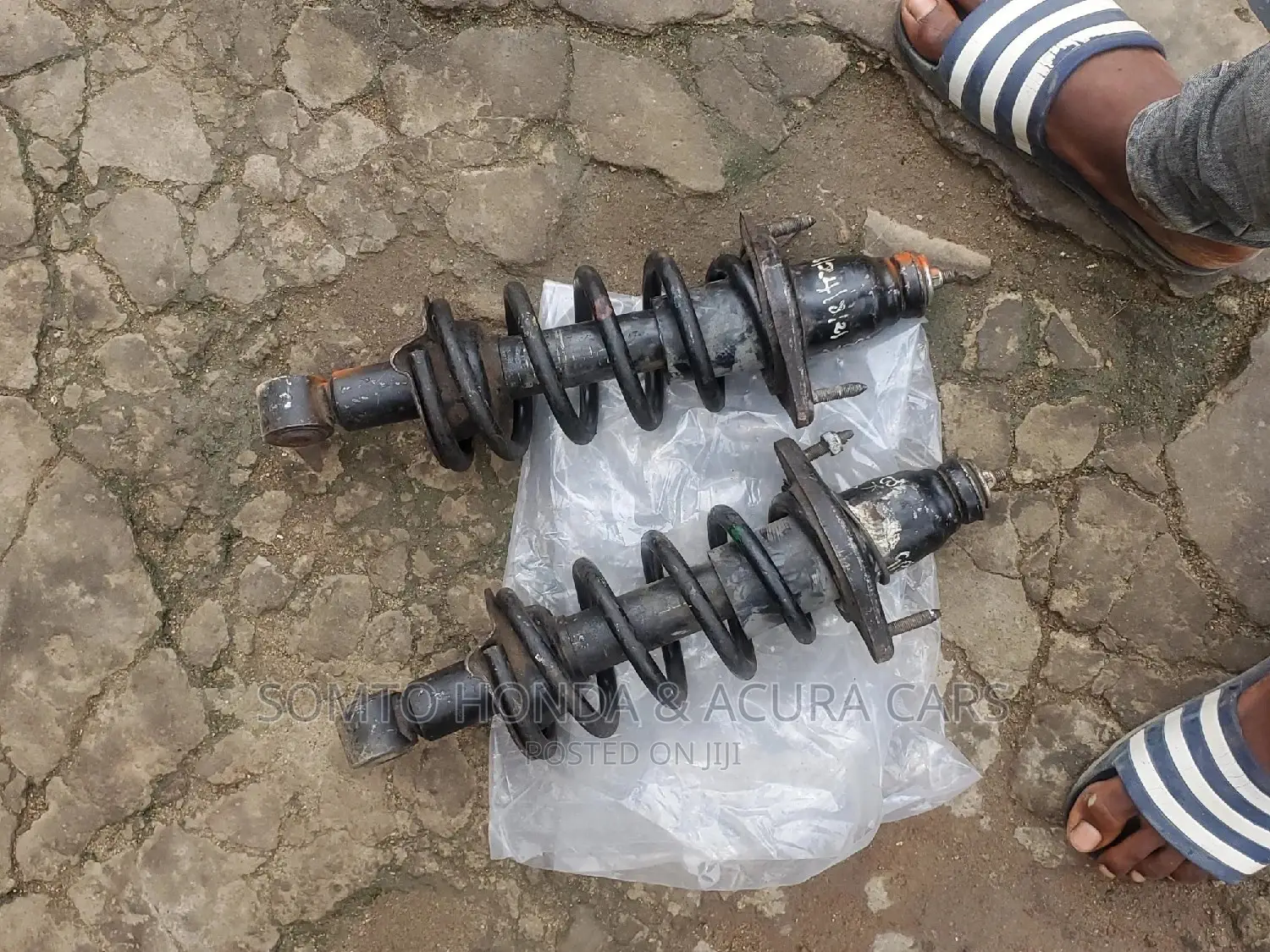 Back Shock Absorber Honda CRV 2007-2012
