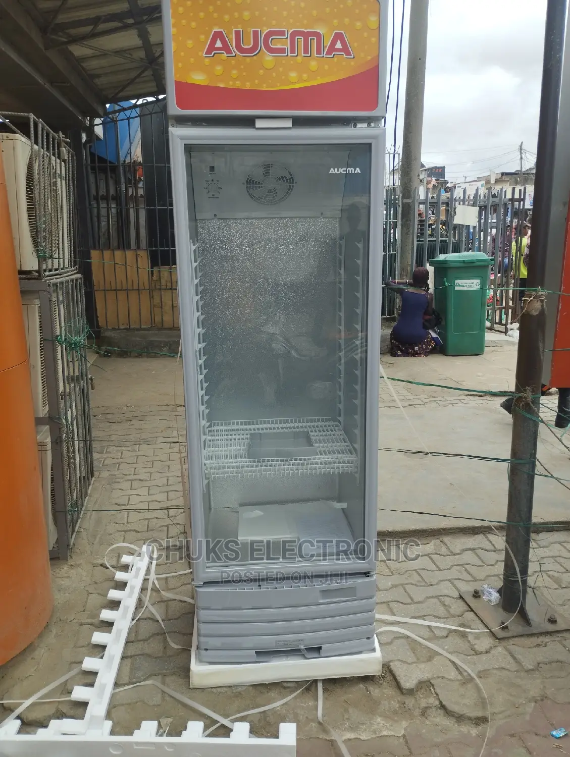 Aucam Standing Chiller