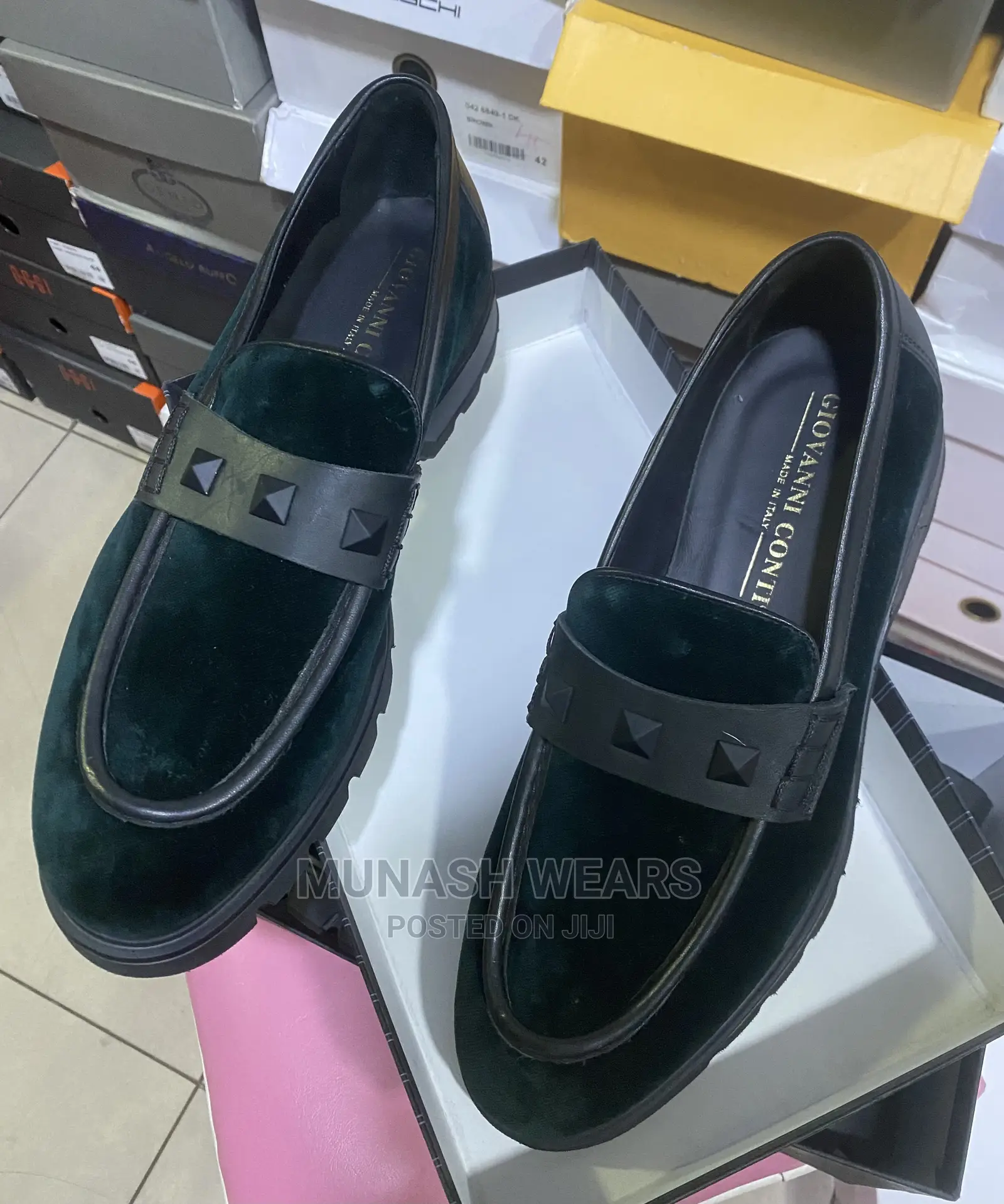 Italian Velvet Giovanni Conti Shoe