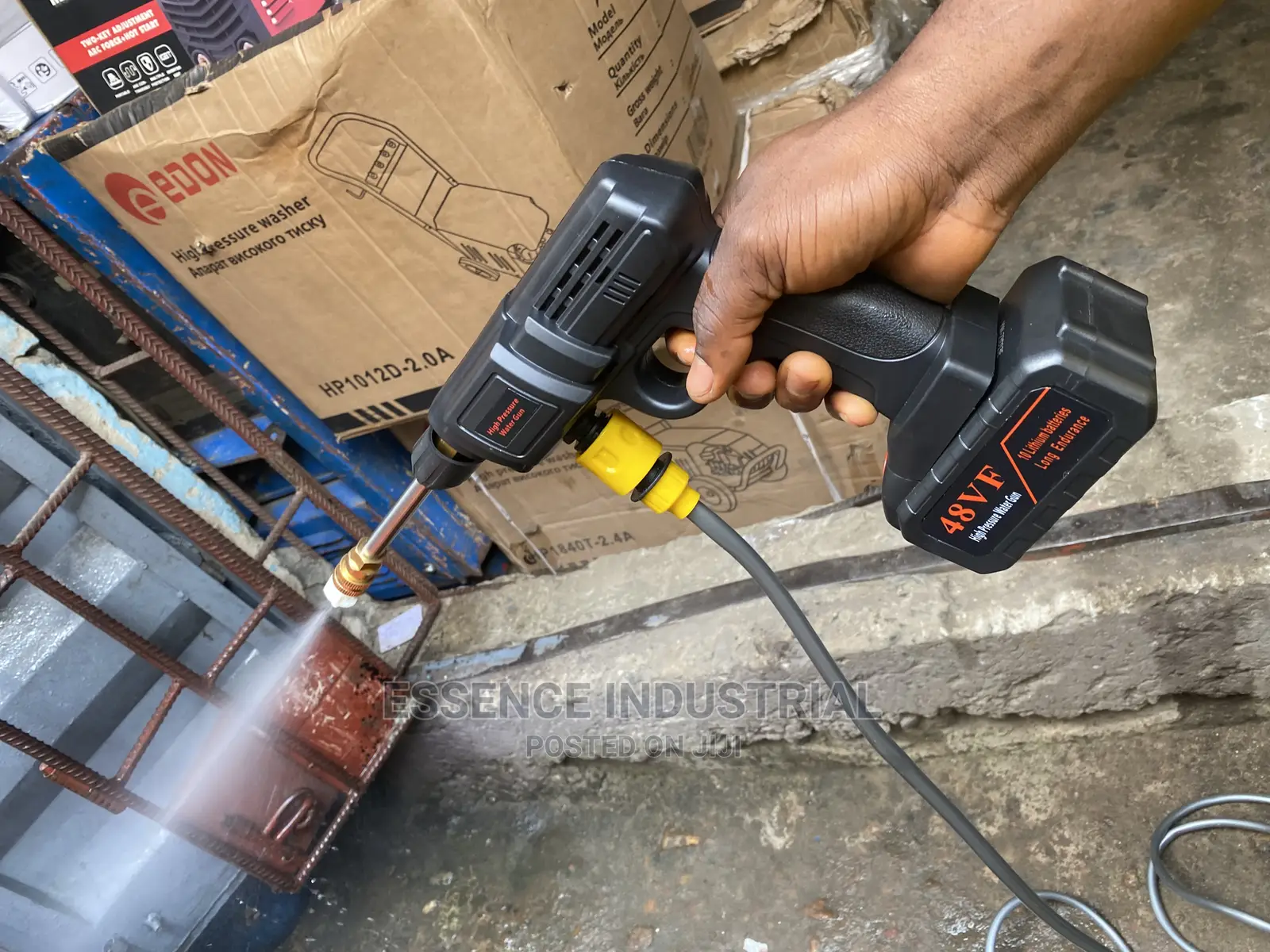Cordless Pressure Washer