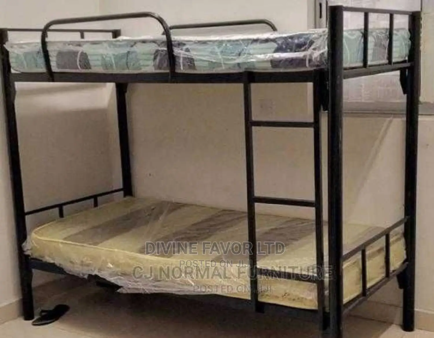Metal Bunk Bed 6*3 Ft,For Homes, Worker's Room Etc.