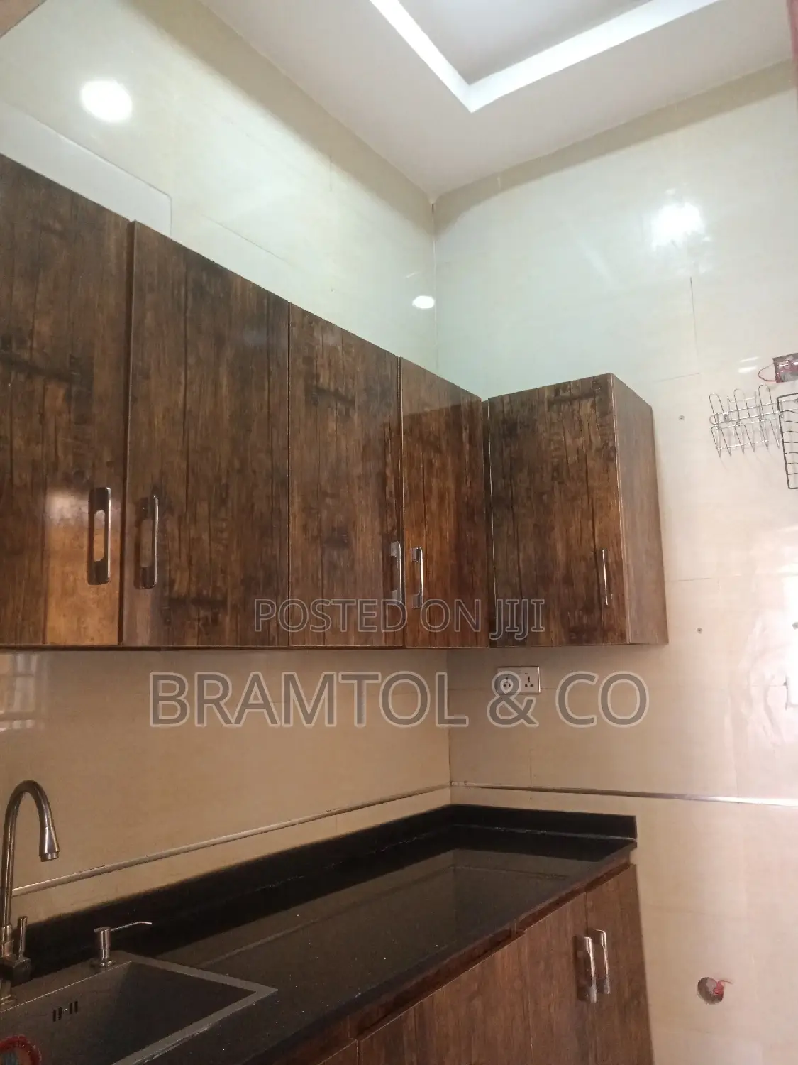 1bdrm Block of Flats in Idu Industrial for rent