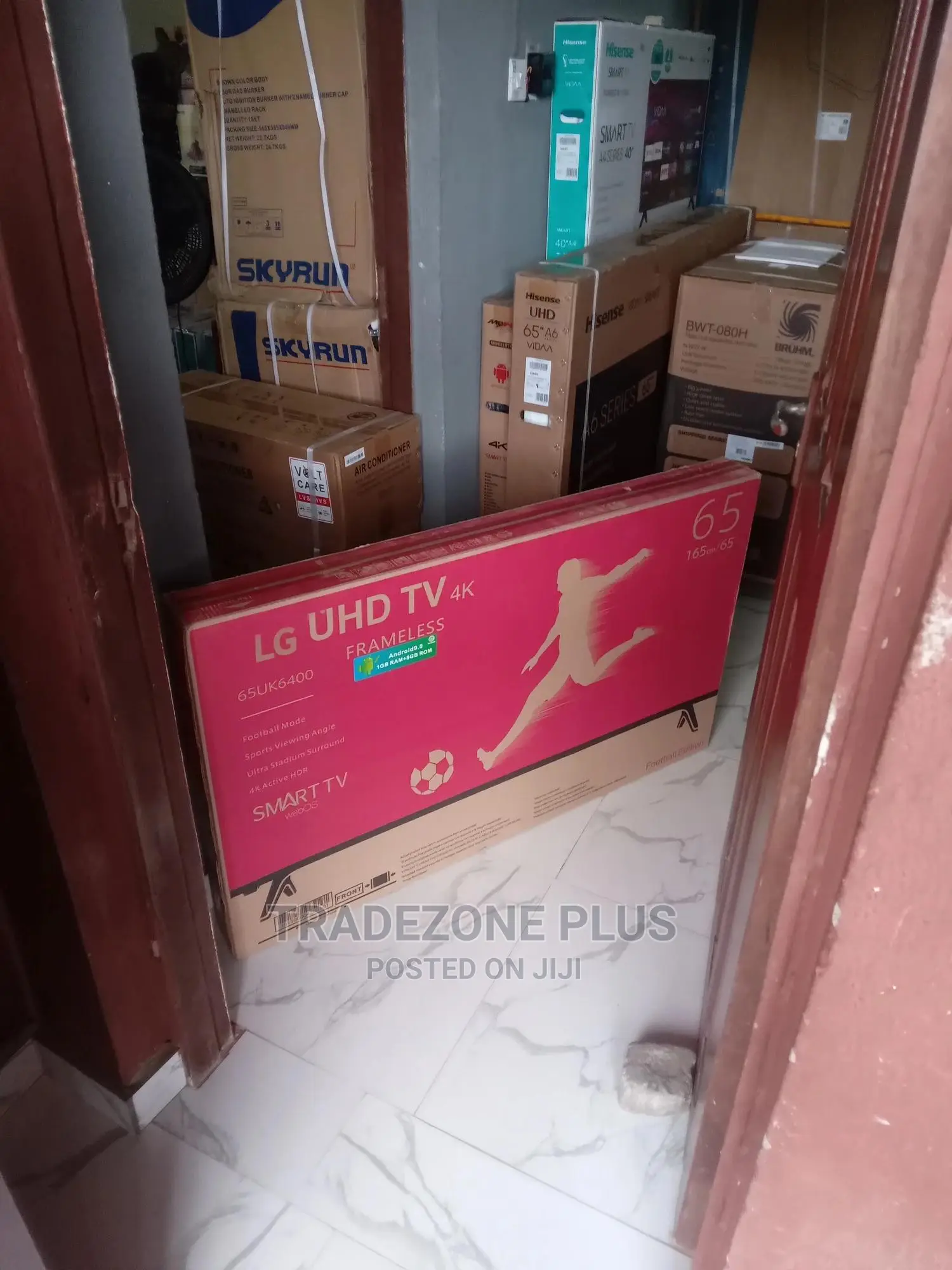 The New (65uk6400) 65'' Lg Smart Tv+Youtube+Netflix