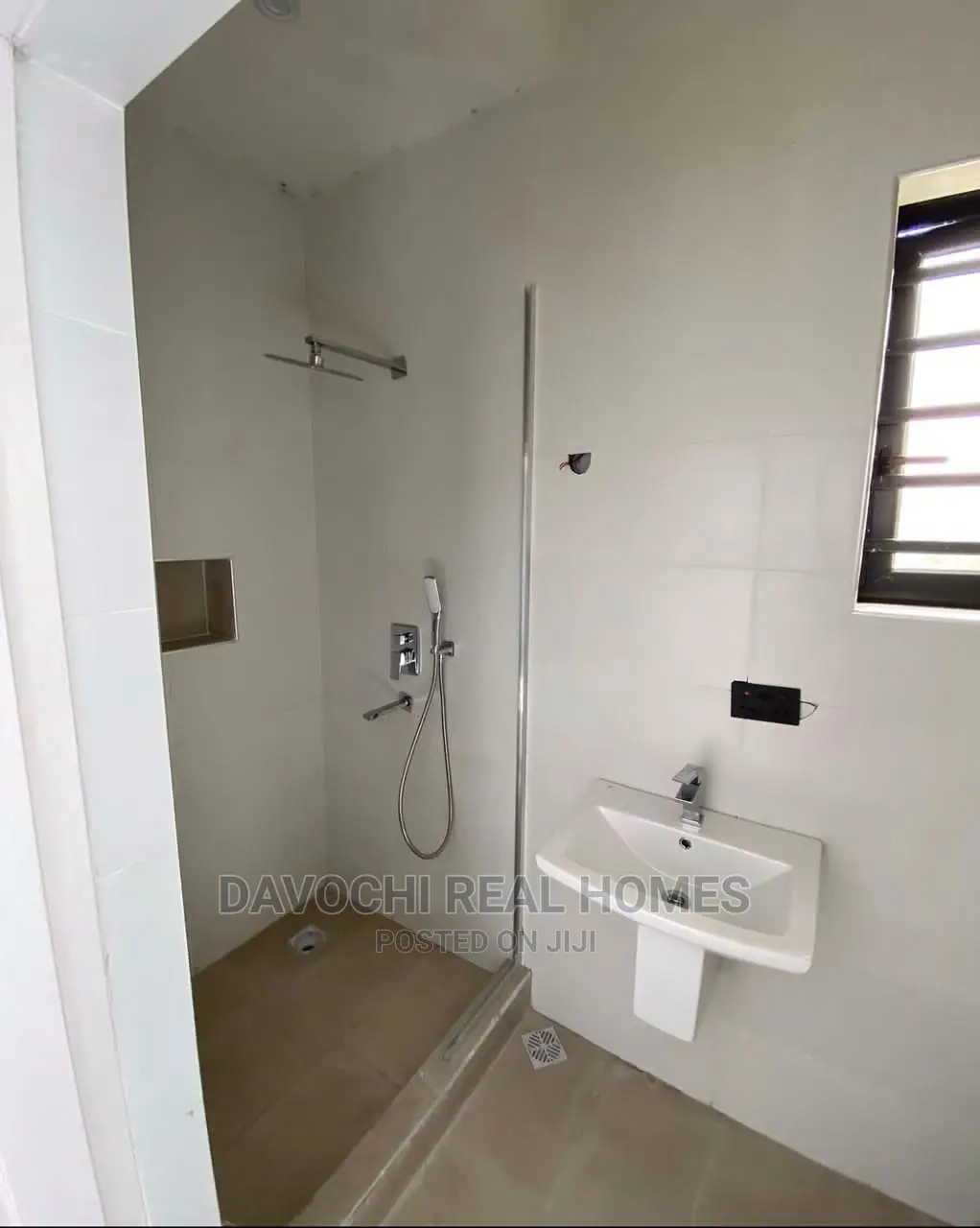2bdrm Apartment in Ologolo Estate, Lekki for rent