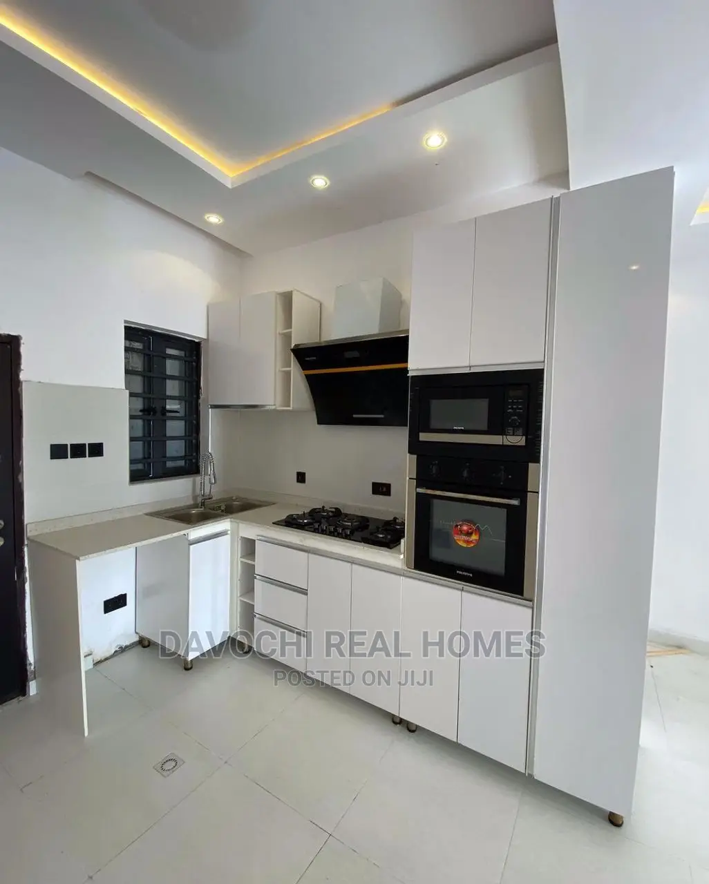 2bdrm Apartment in Ologolo Estate, Lekki for rent