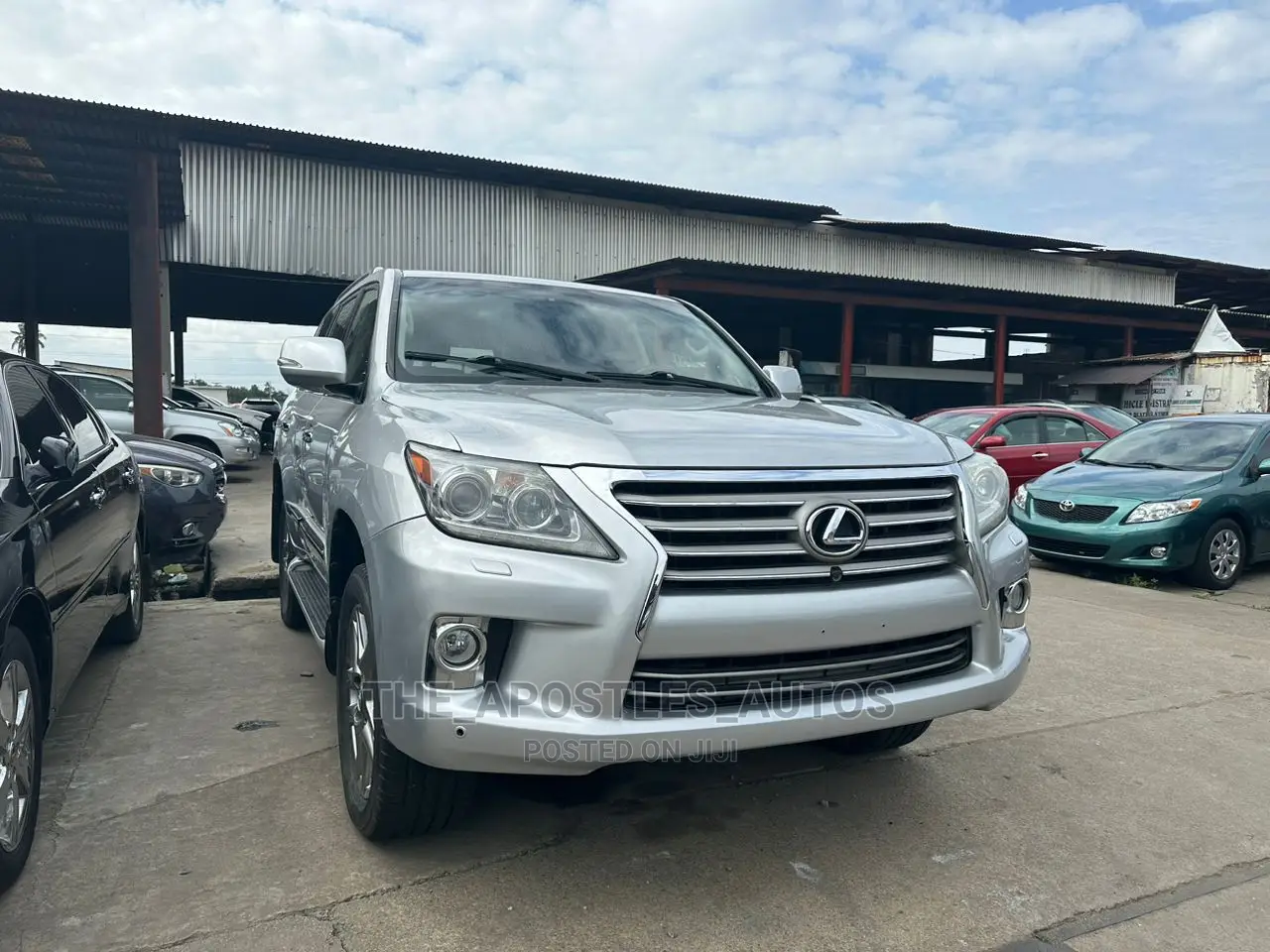 Lexus LX 570 AWD 2013 Silver