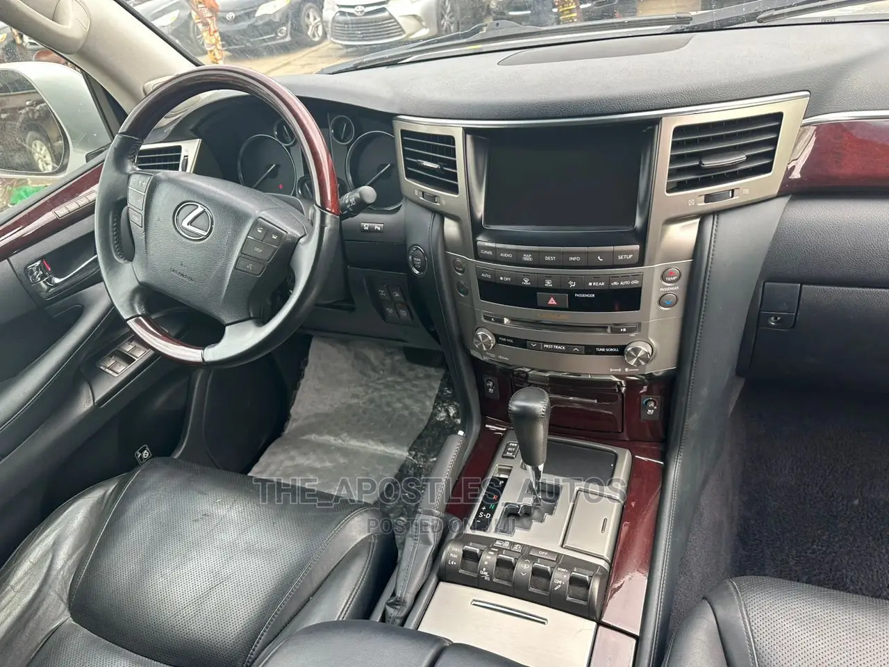 Lexus LX 570 AWD 2013 Silver