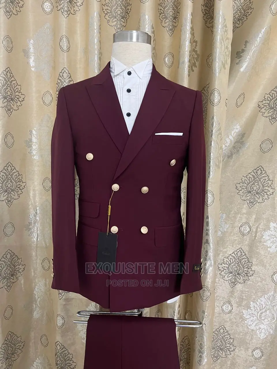 Exclusive Double Breasted Men Suit