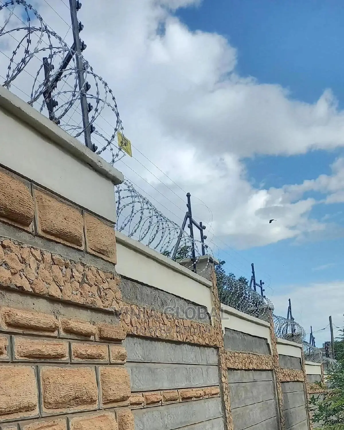 Electric Wire Security Fencing