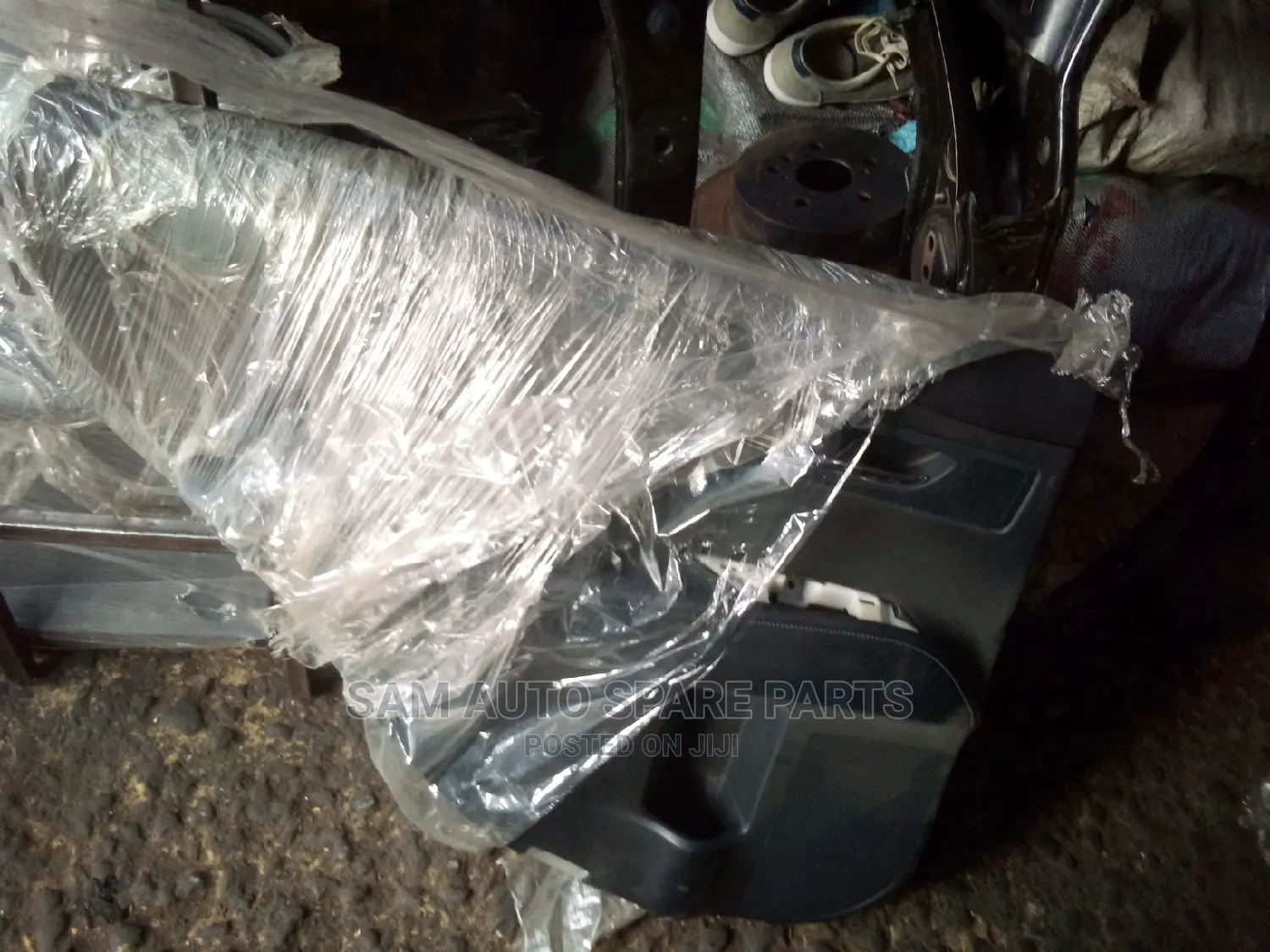Toyota Venza Door Mat Back Left 2012 Model