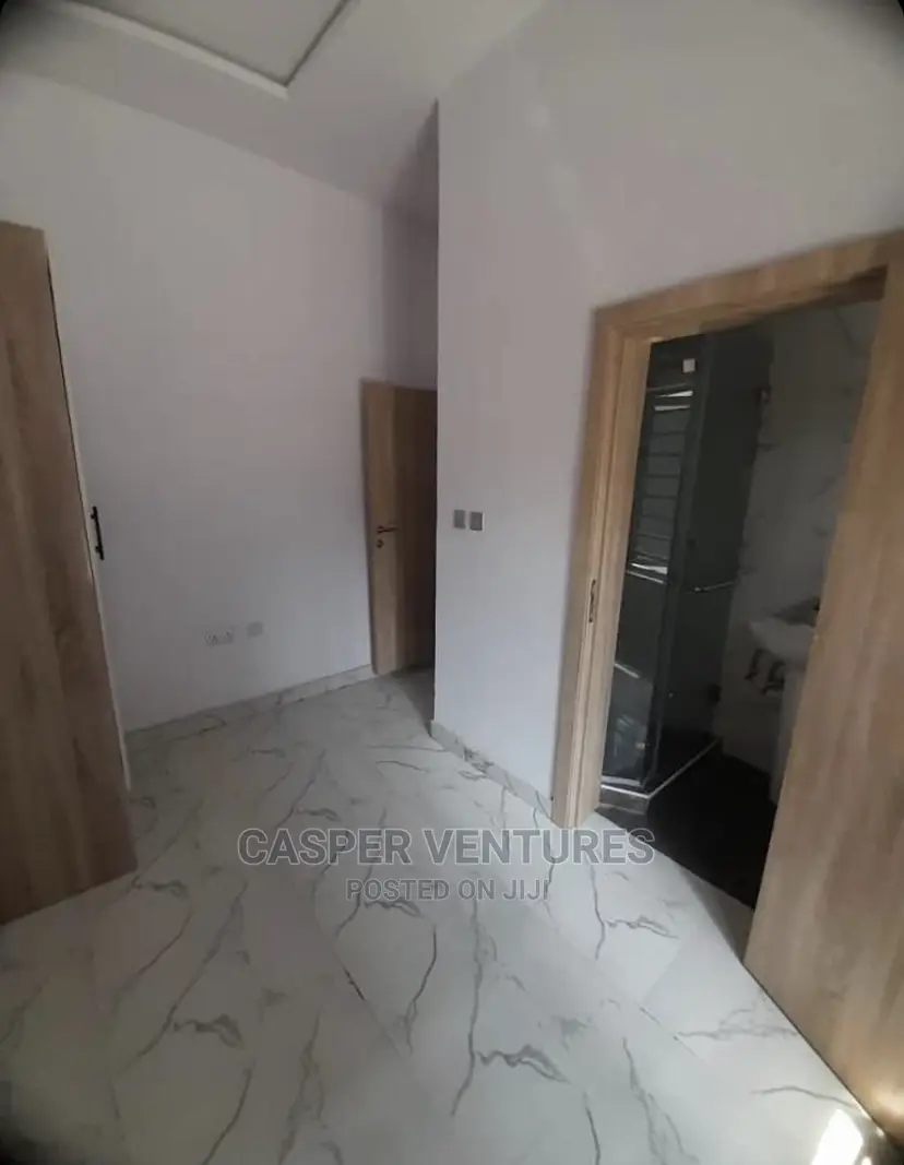 4bdrm Condo in Oniru, Victoria Island Extension for sale