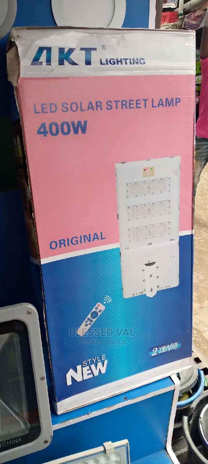 Original Akt LED Solar Street Lamp 400W