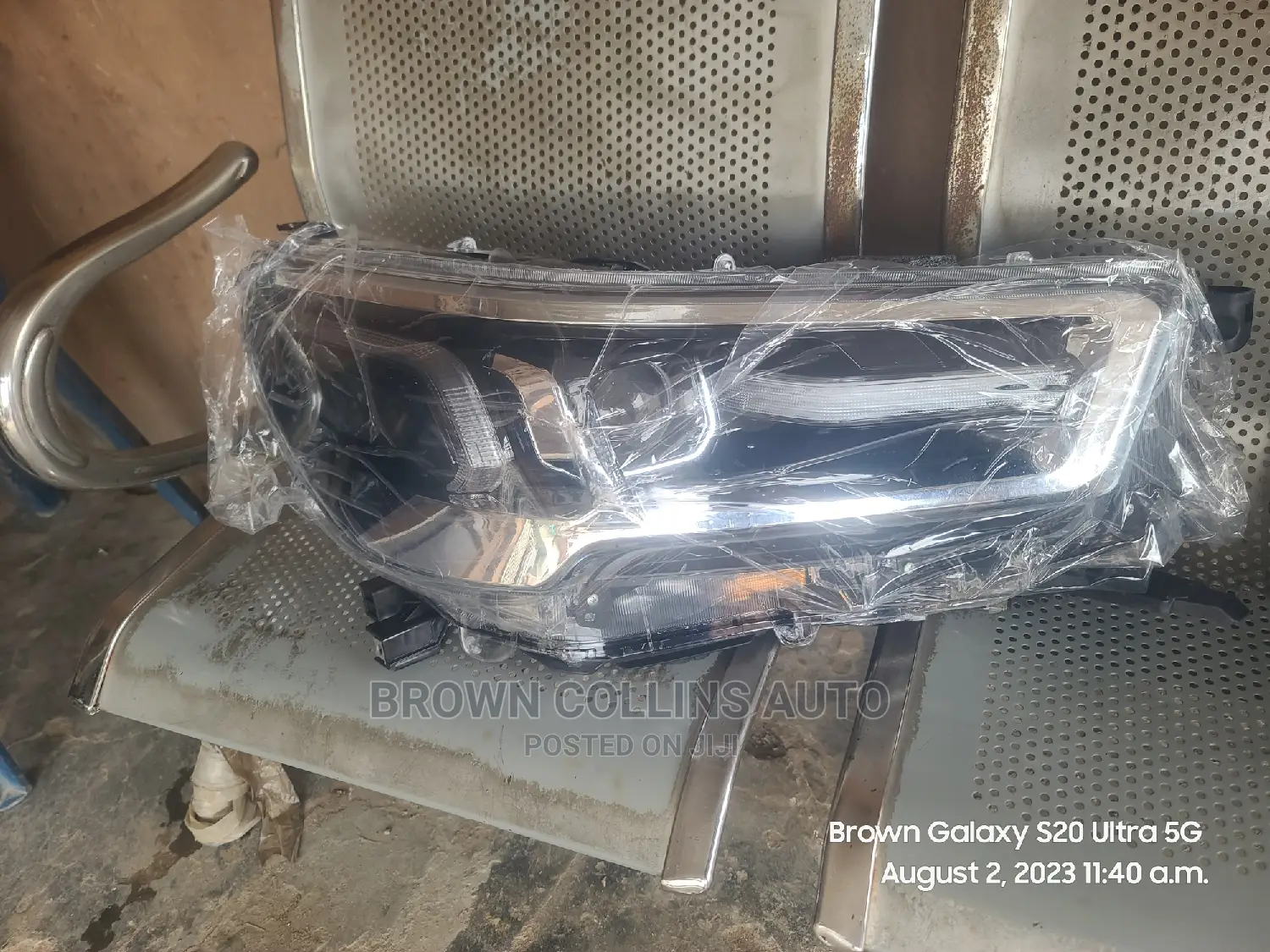 Headlamp Toyota Hilux 2020-2023