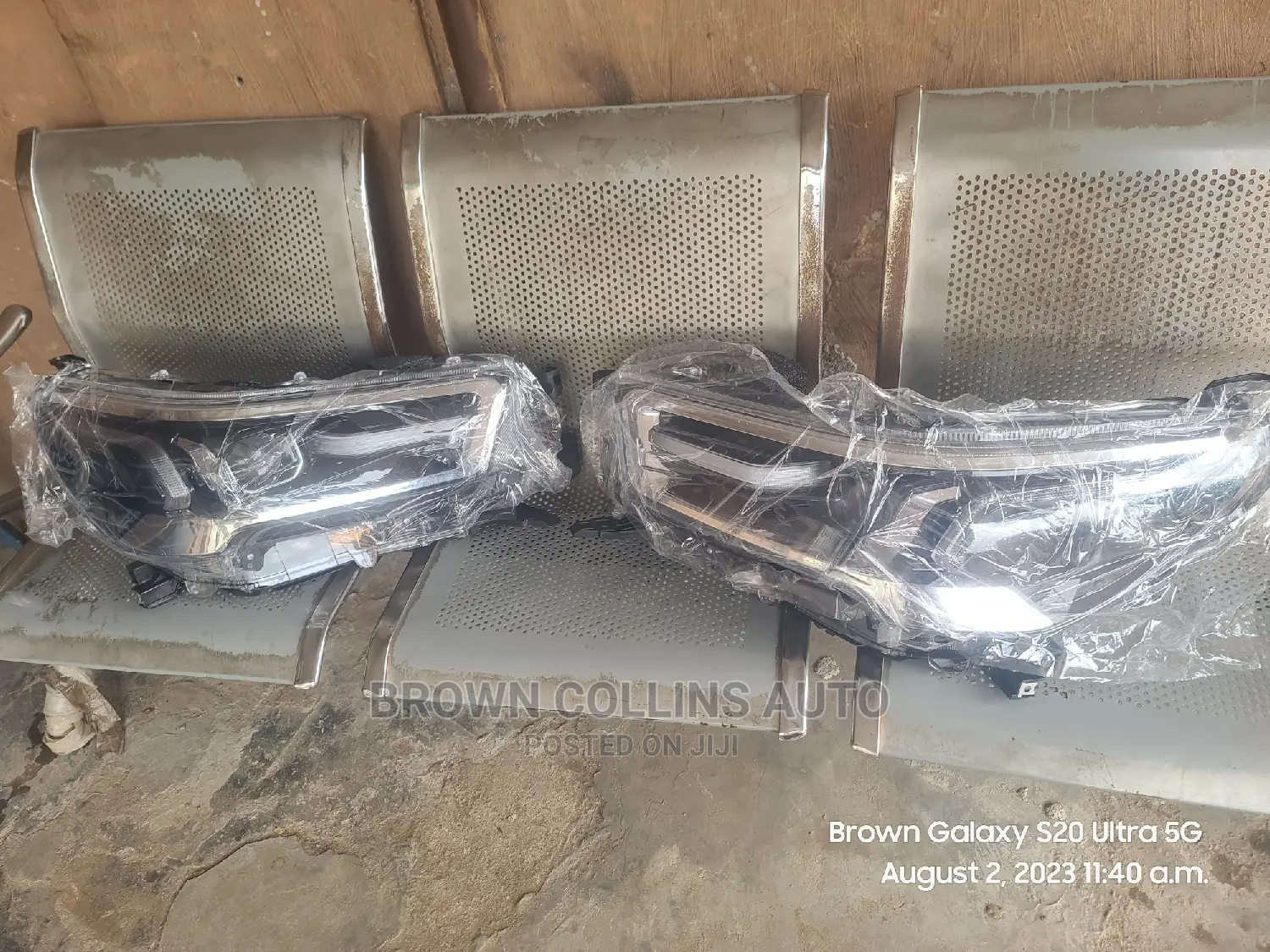 Headlamp Toyota Hilux 2020-2023