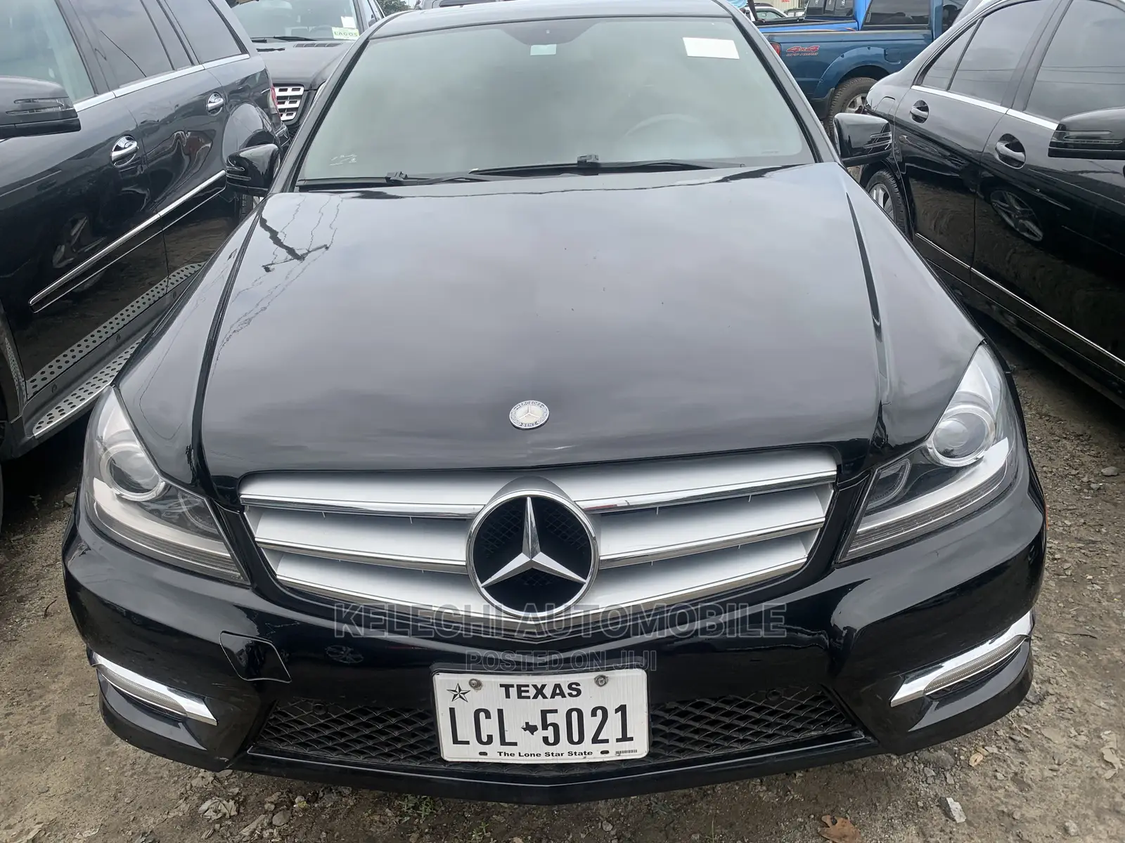 Mercedes-Benz C300 2011 Black