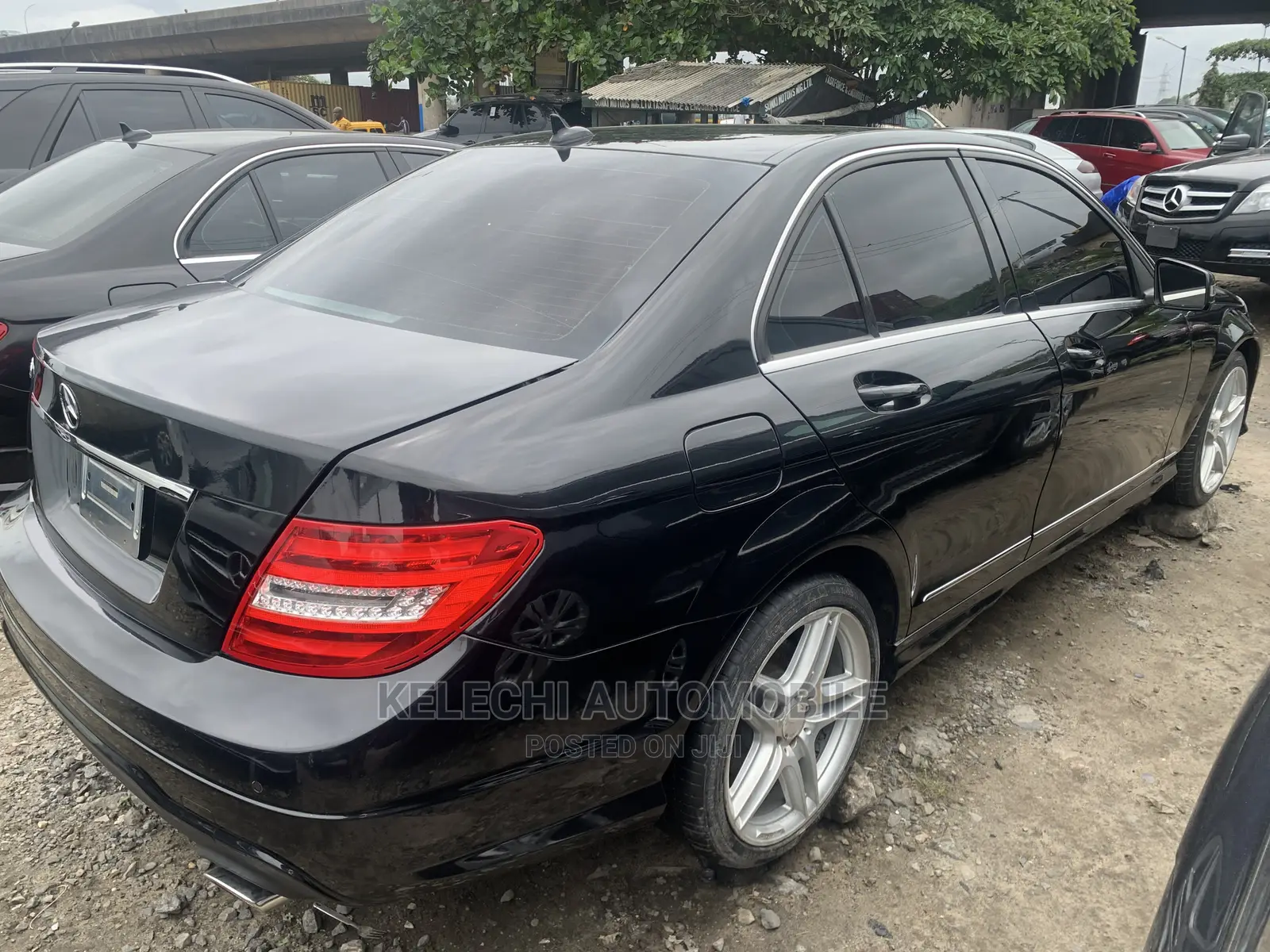 Mercedes-Benz C300 2011 Black