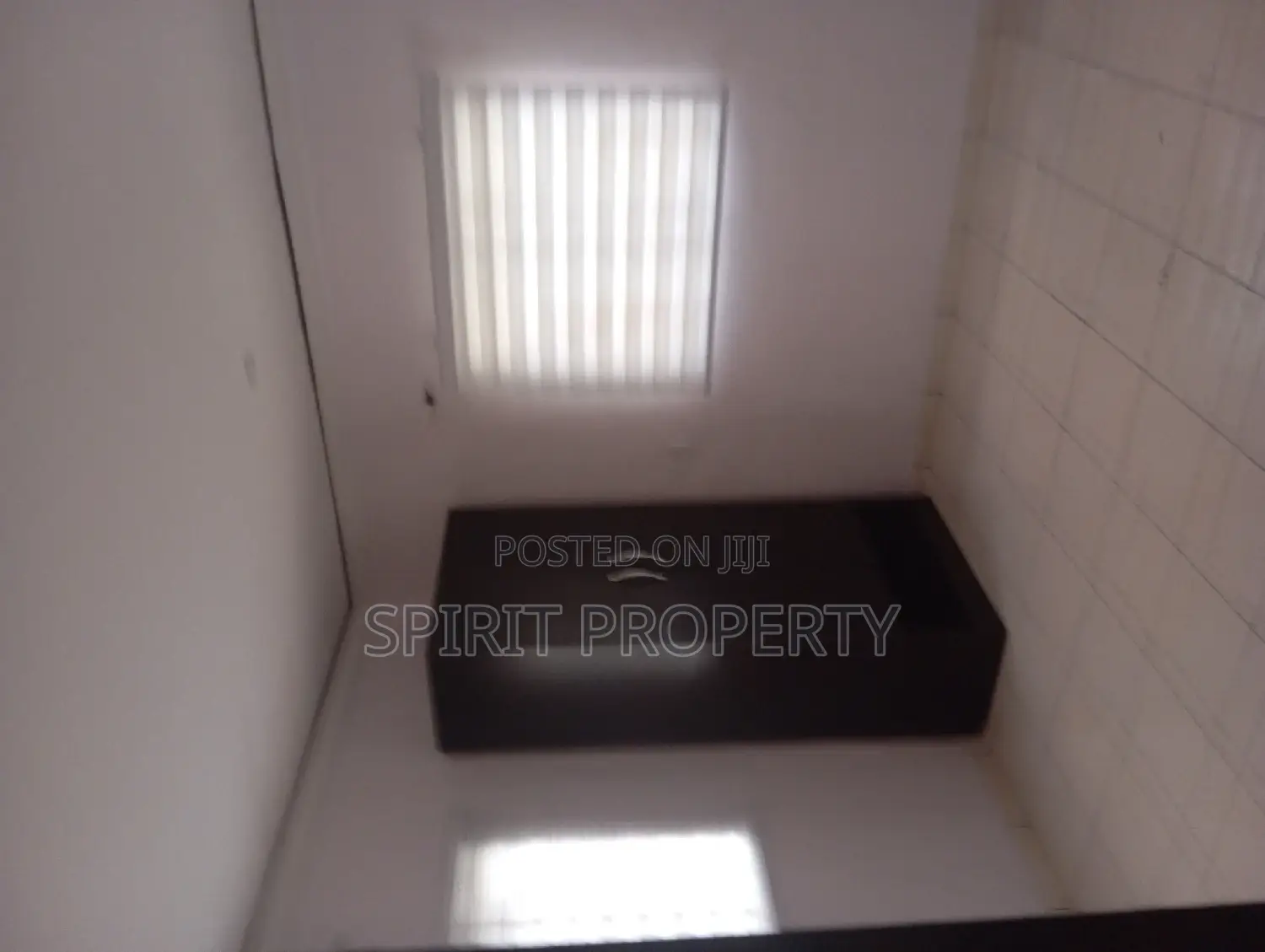 3bdrm Apartment in Ogudu for rent