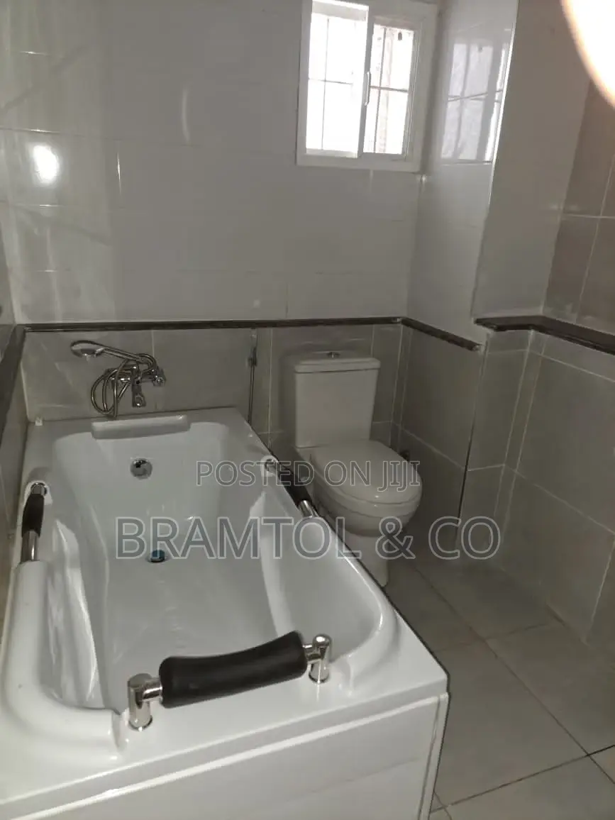 3bdrm Block of Flats in Katampe Extension for rent