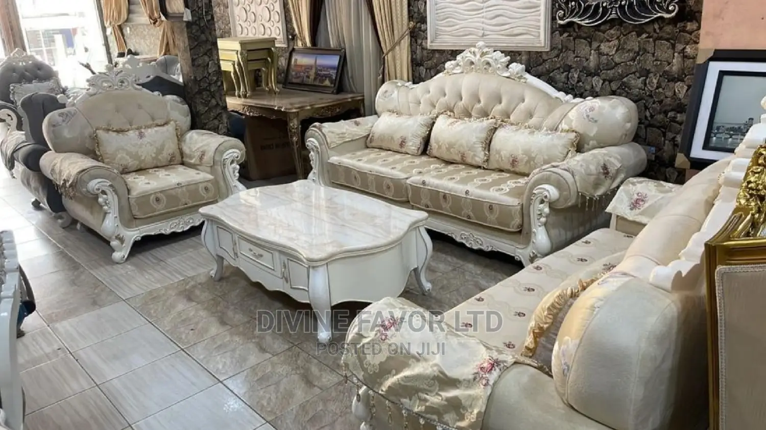 Latest Luxury Sofa Set