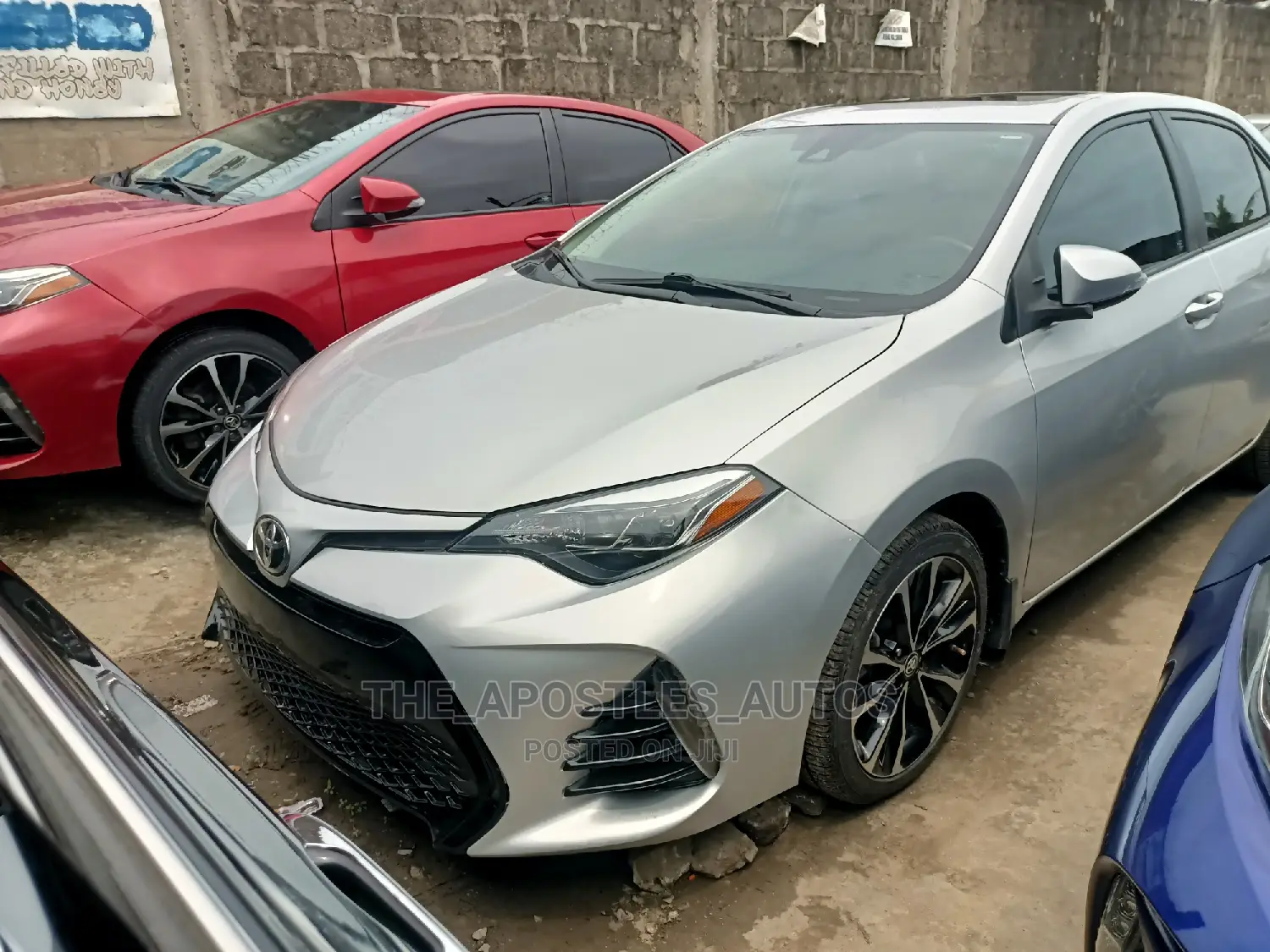Toyota Corolla SE (1.8L 4cyl 6M) 2018 Silver