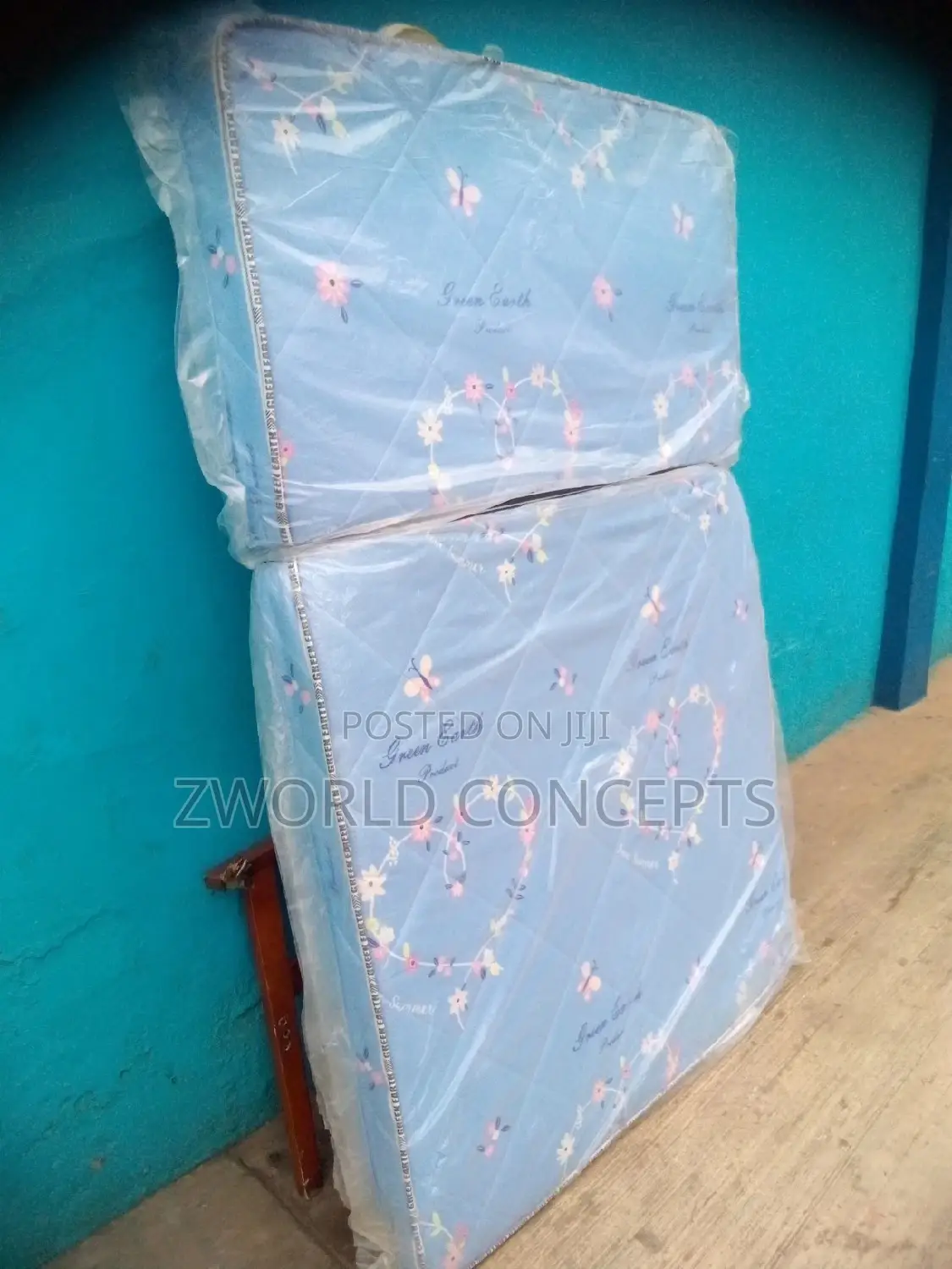 4 1⁄2 by 6 by 6" Semi Orthopedic Matress