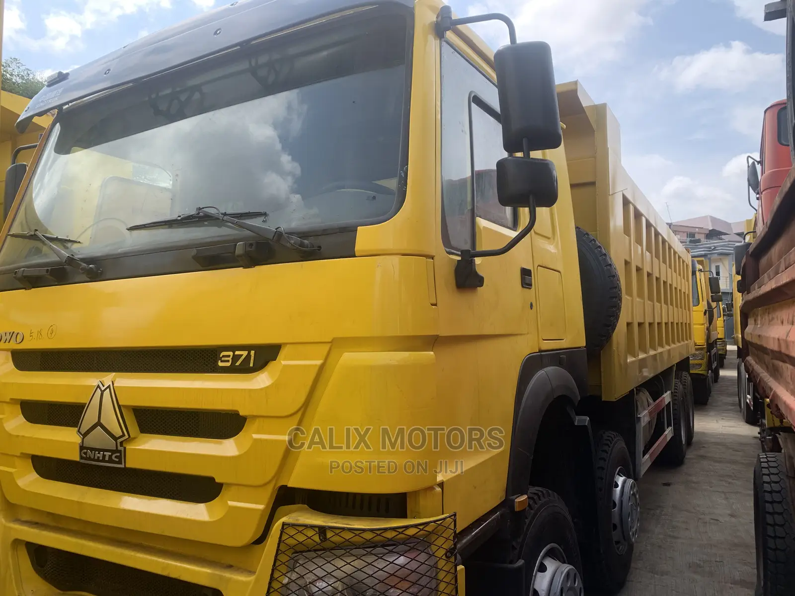 New Arrival Foreign Used Howo CNHTC 12tires