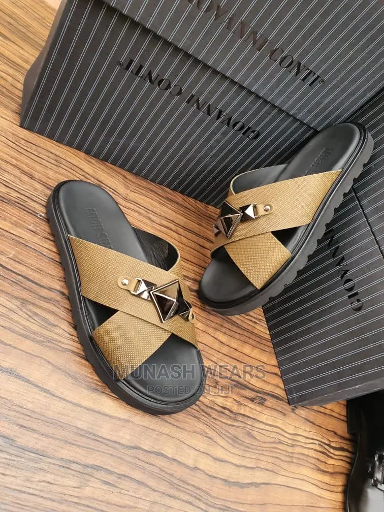 Italian Leather Giovanni Conti Slipers