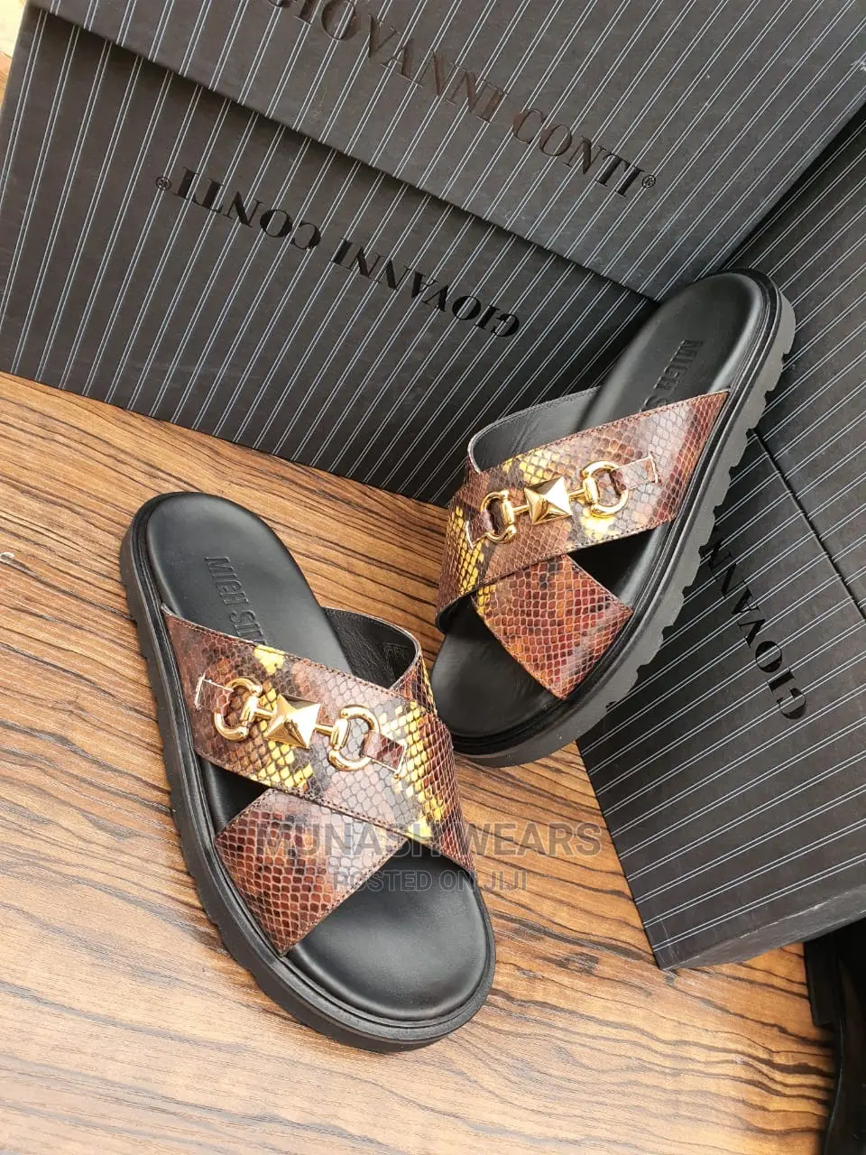 Italian Leather Giovanni Conti Slipers