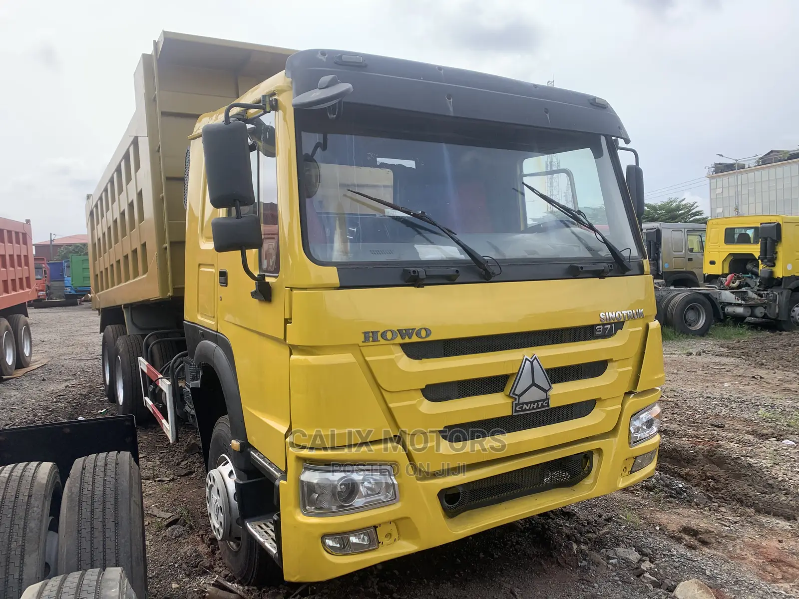 Foreign Used Howo CNHTC Truck 10 Tires
