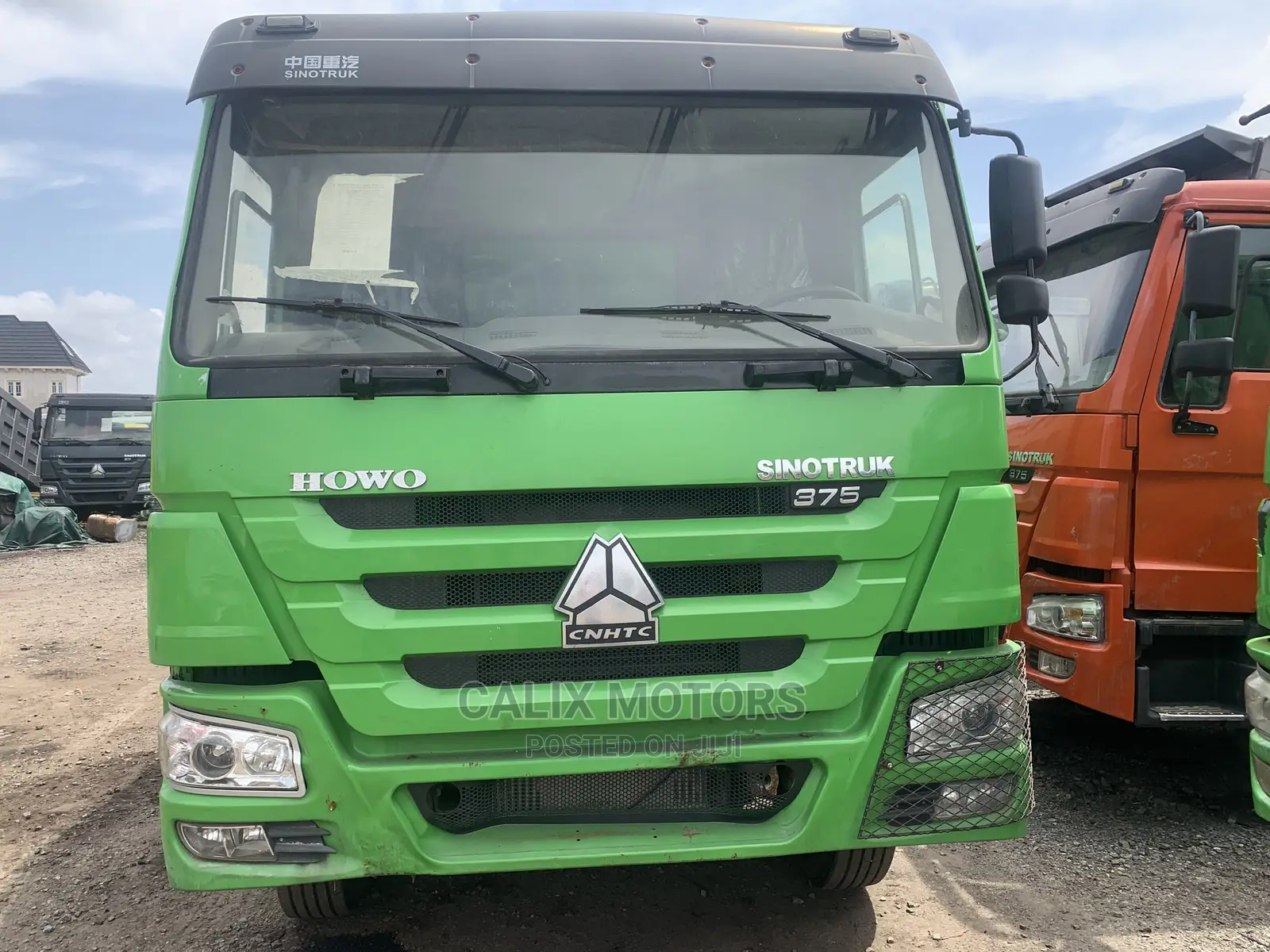 Foreign Used Howo CNHTC Truck 10 Tires Green Color