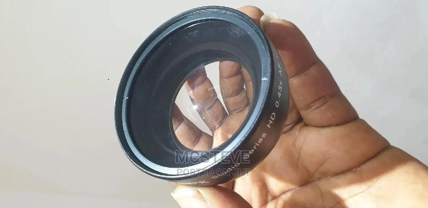 Ultimax Studio Series HD 0.43x AF Wide Angle Lens