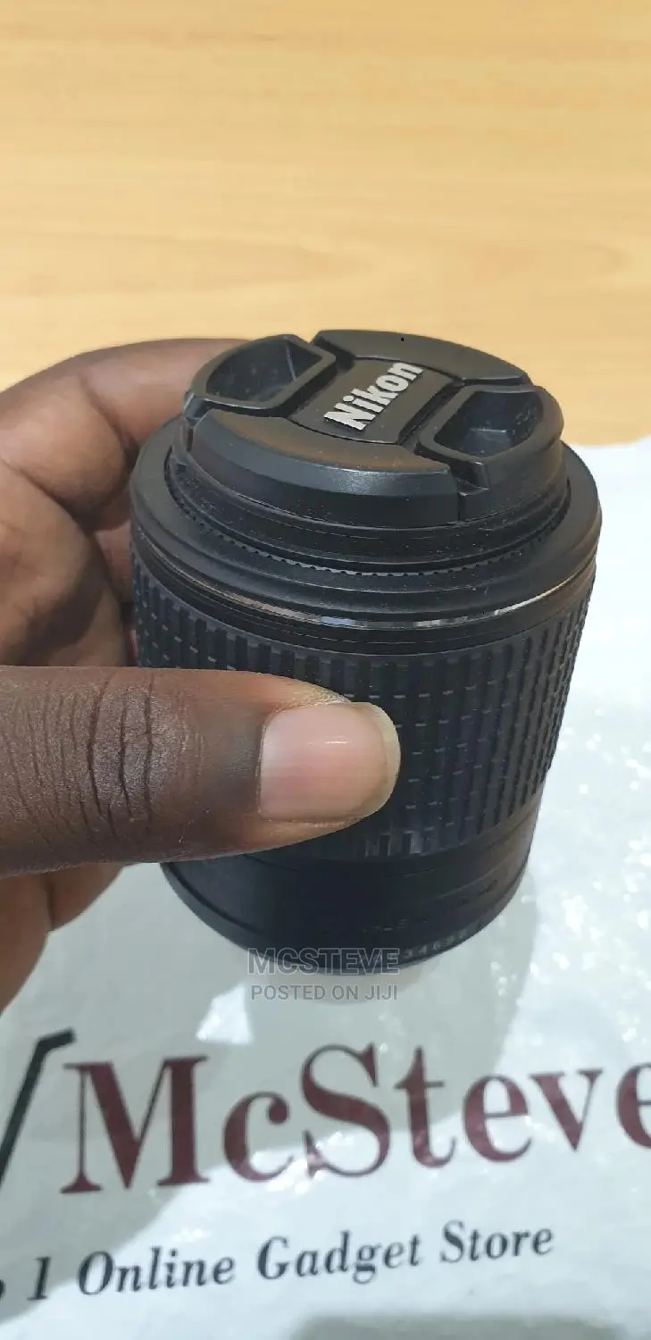 Nikon Nikkor 55 - 200MM Lens