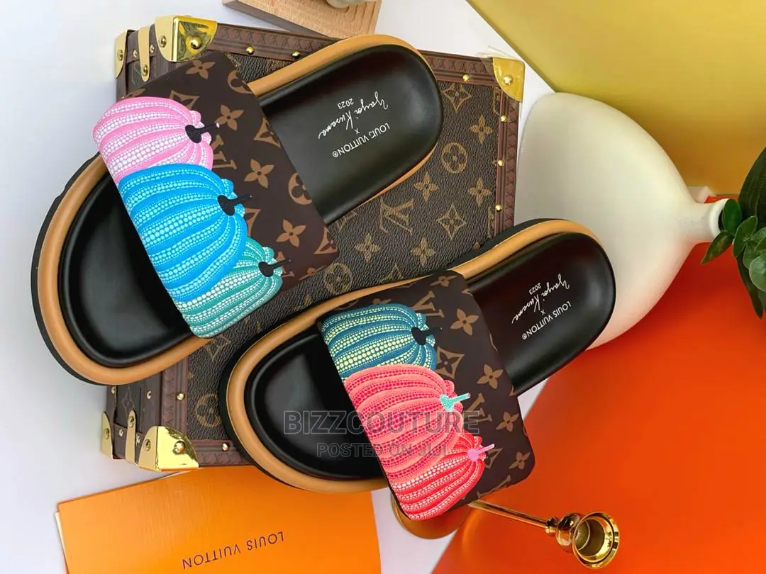 Original LOUIS VUITTON Leather Slides Available in Store