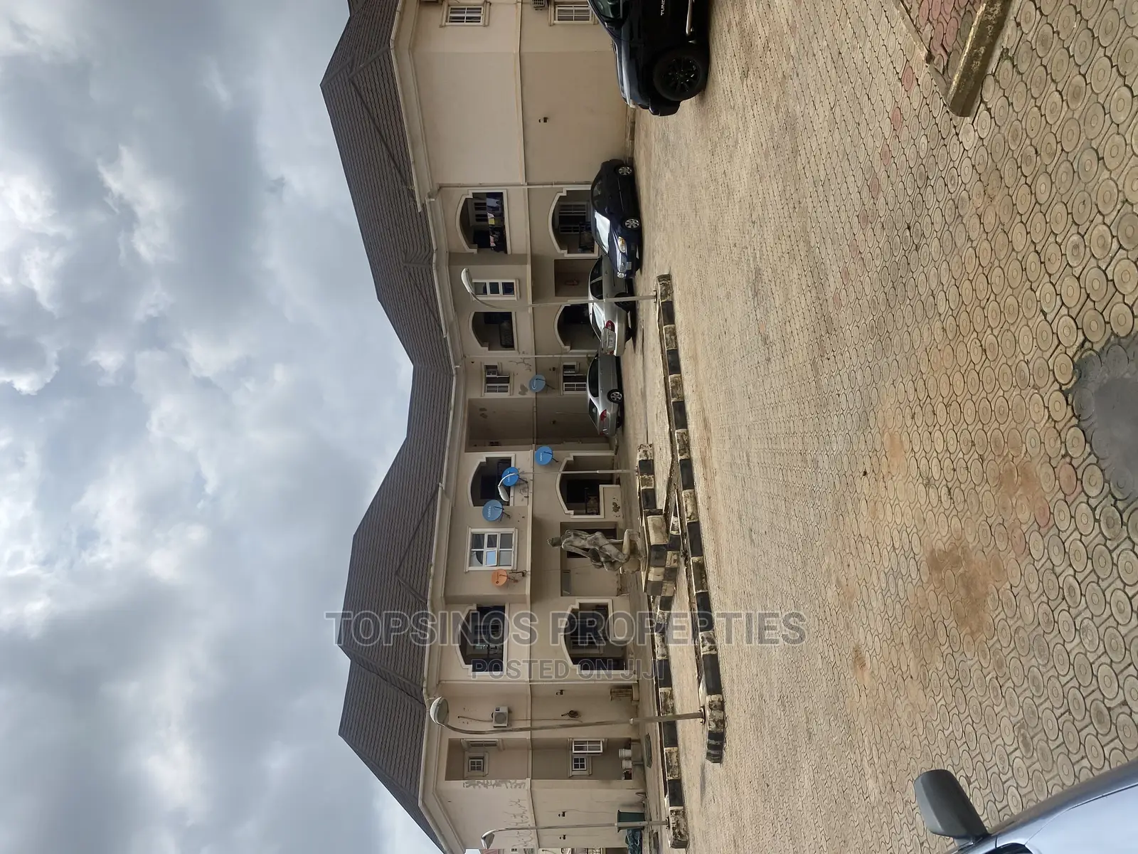 2bdrm Block of Flats in Dawaki for rent