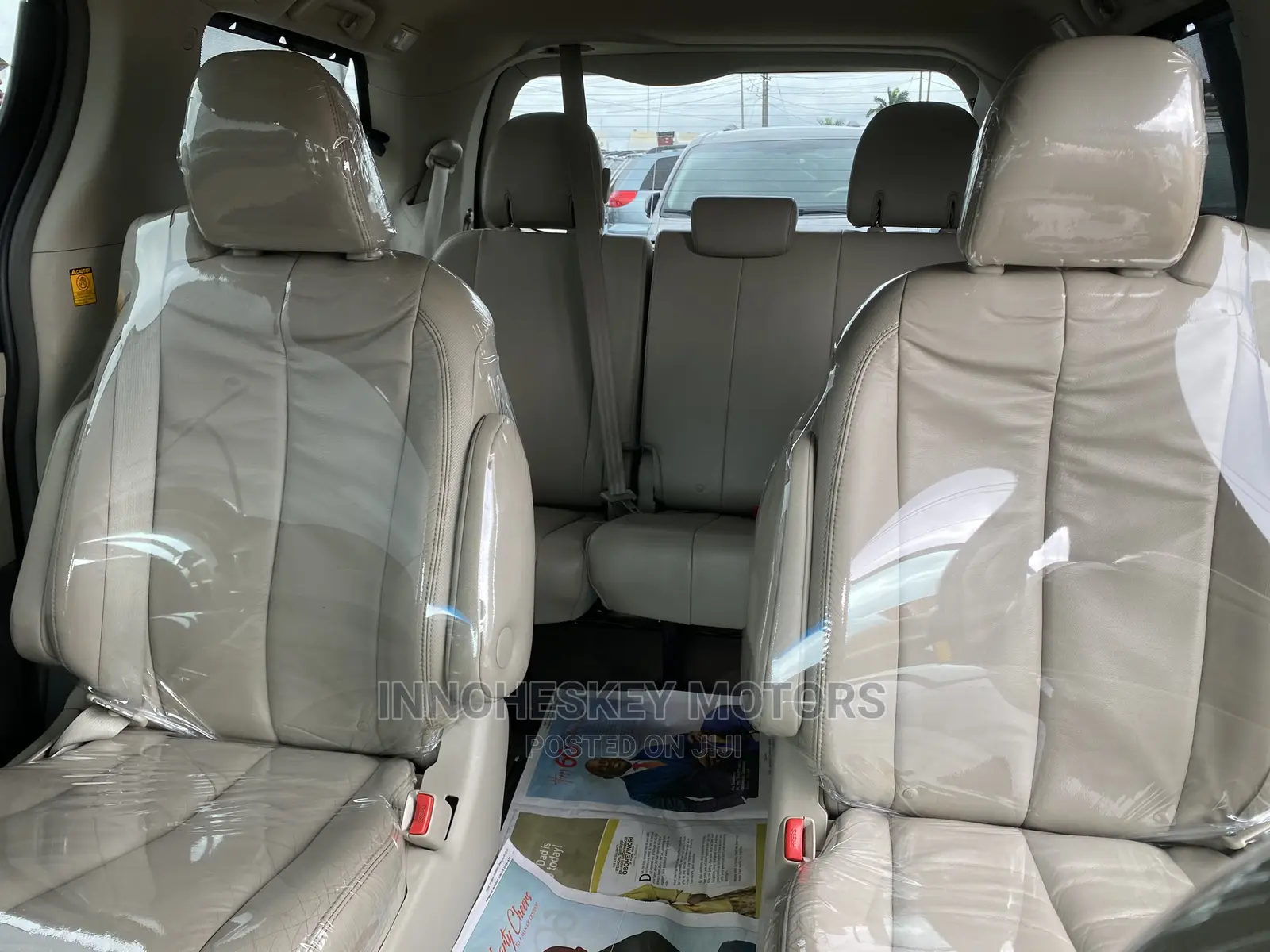 Toyota Sienna XLE AWD 7-Passenger 2013 Gray