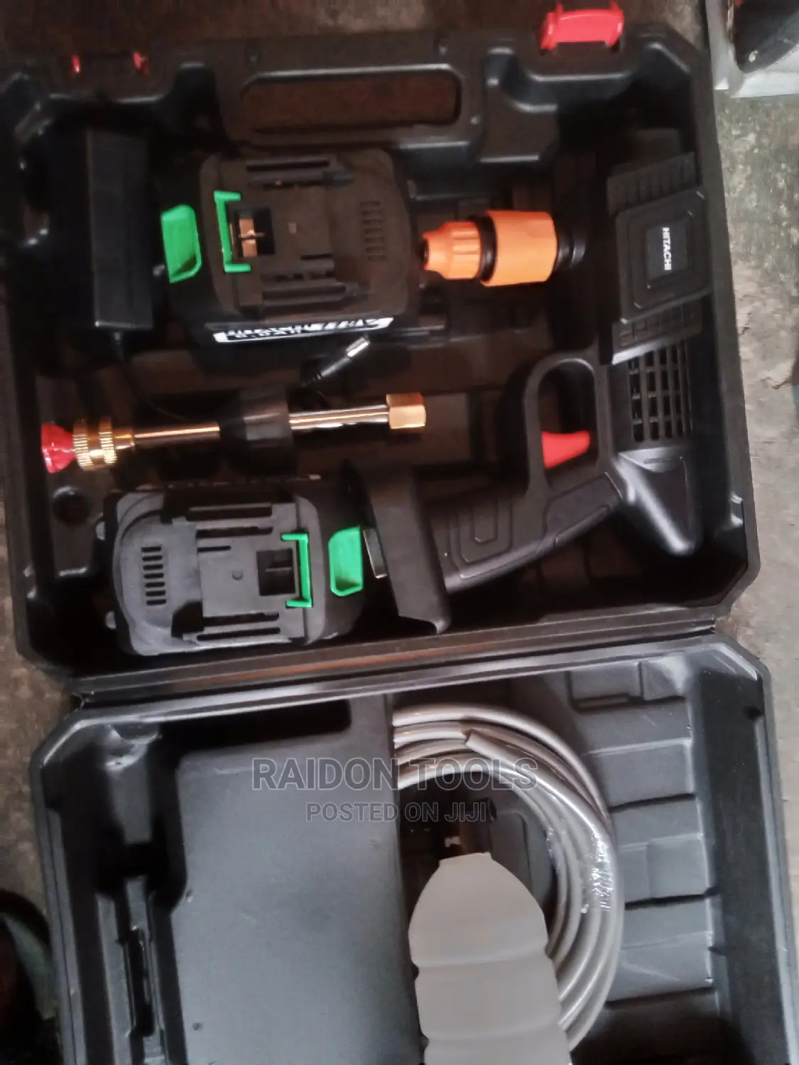 Cordless Car Pressure Washer 118v/ 6.0AH Battery (Hitachi)