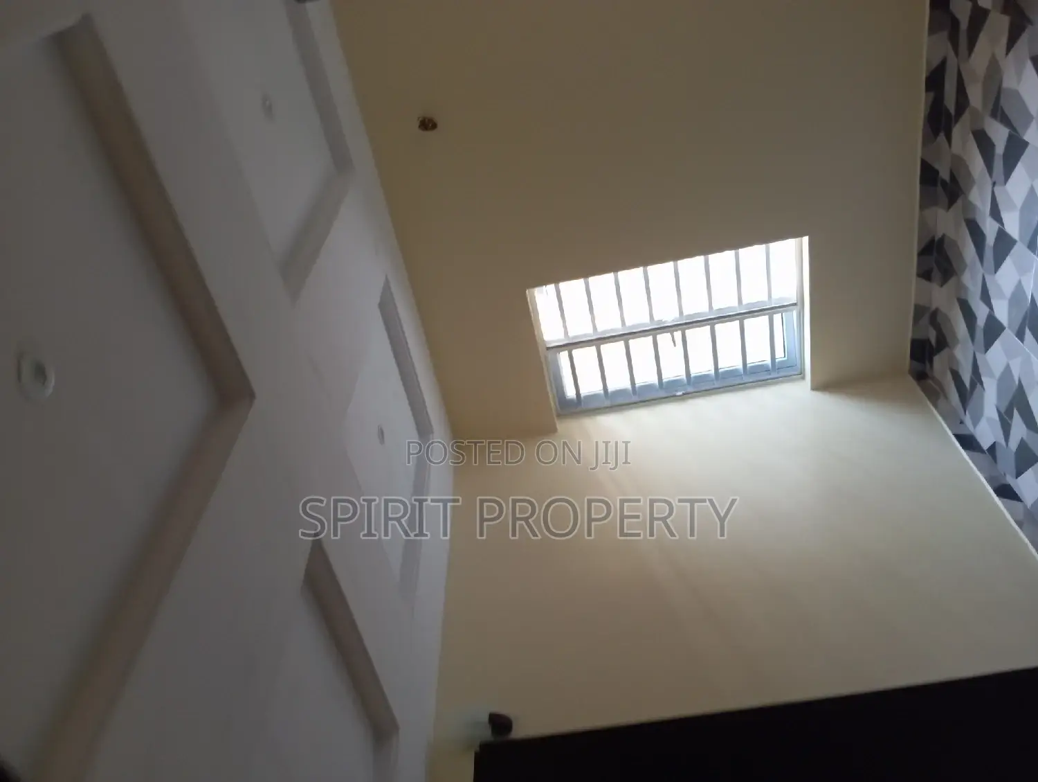 3bdrm Apartment in Shangisha, Magodo for rent