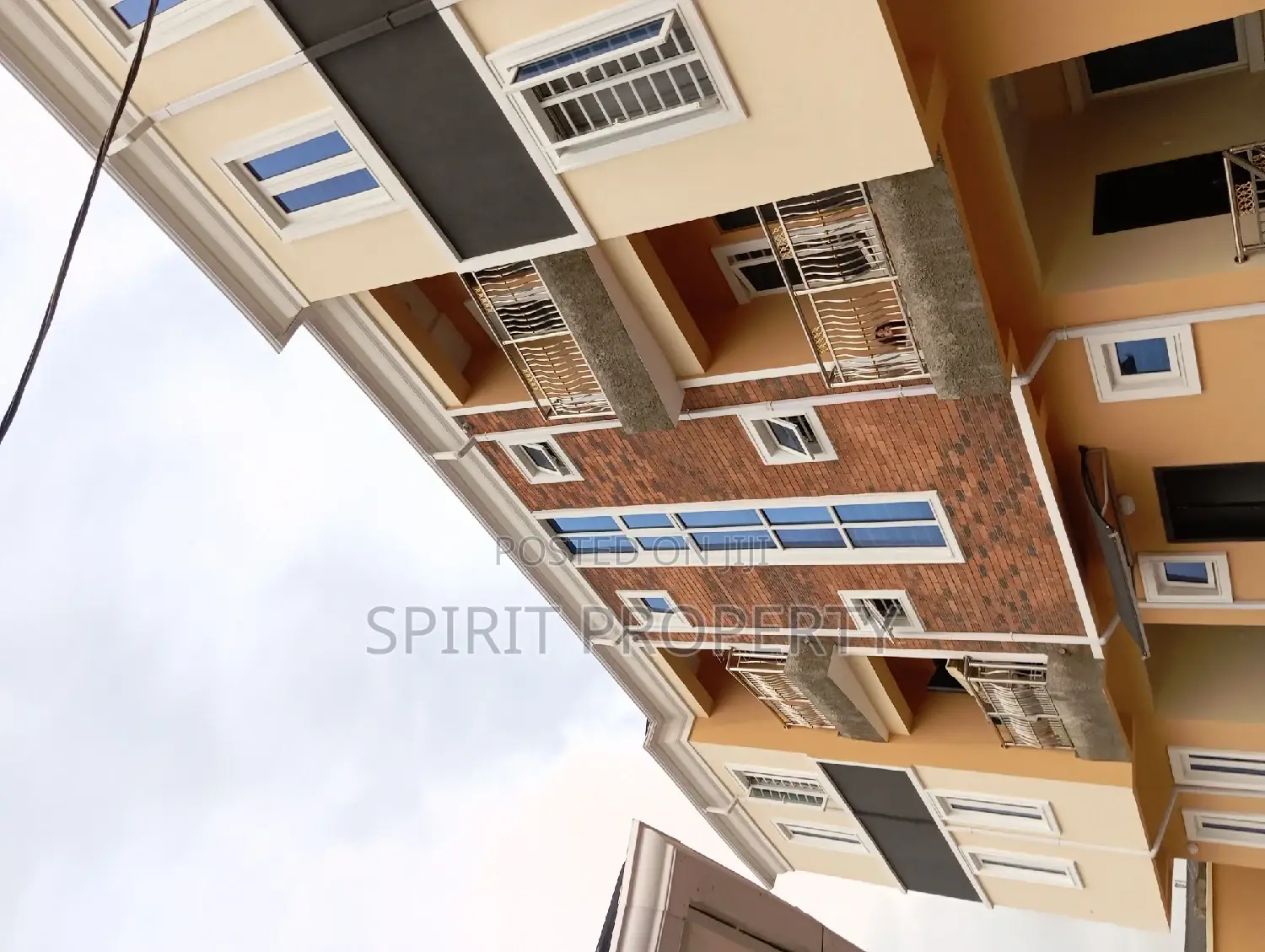 3bdrm Apartment in Shangisha, Magodo for rent