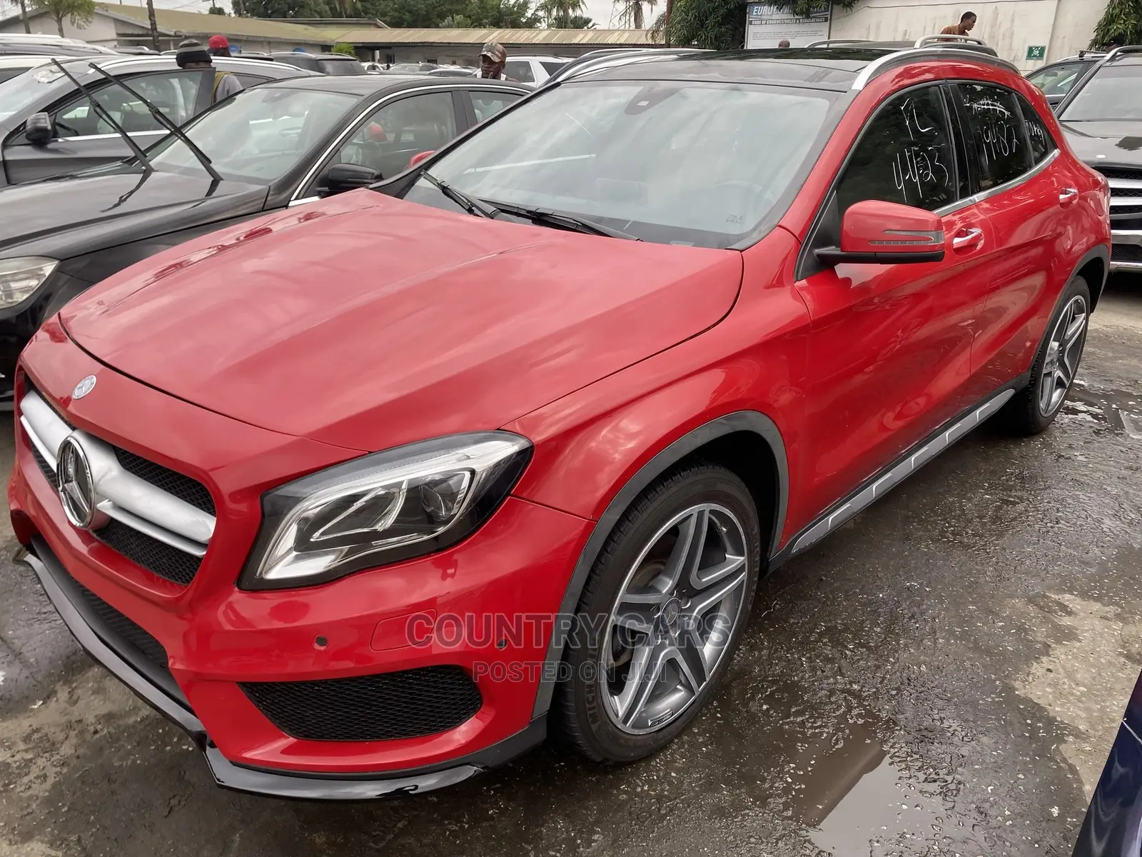 Mercedes-Benz GLA 250 2017 Red