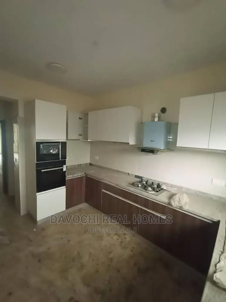 3bdrm Duplex in Ikota Estate, Lekki for rent