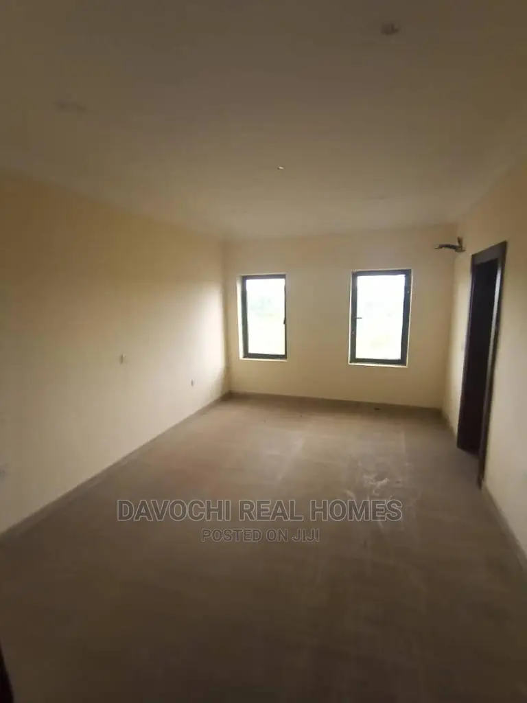 3bdrm Duplex in Ikota Estate, Lekki for rent