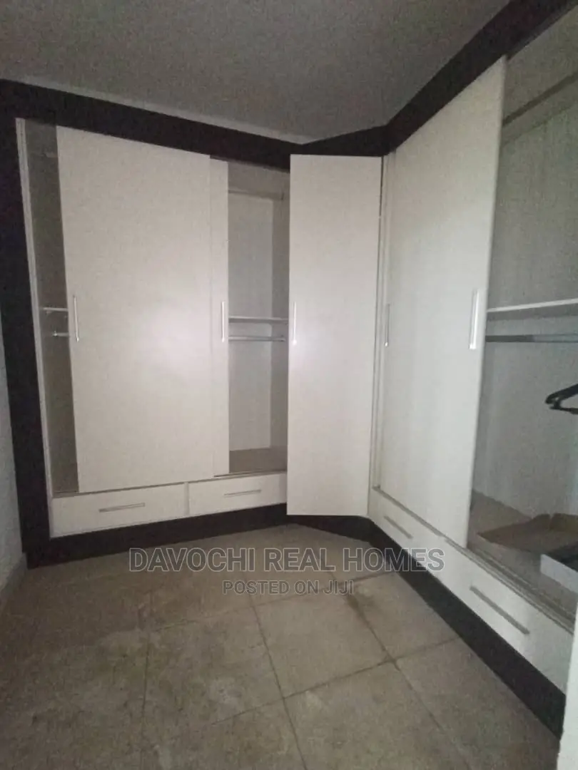 4bdrm Duplex in Ikota, Lekki for rent